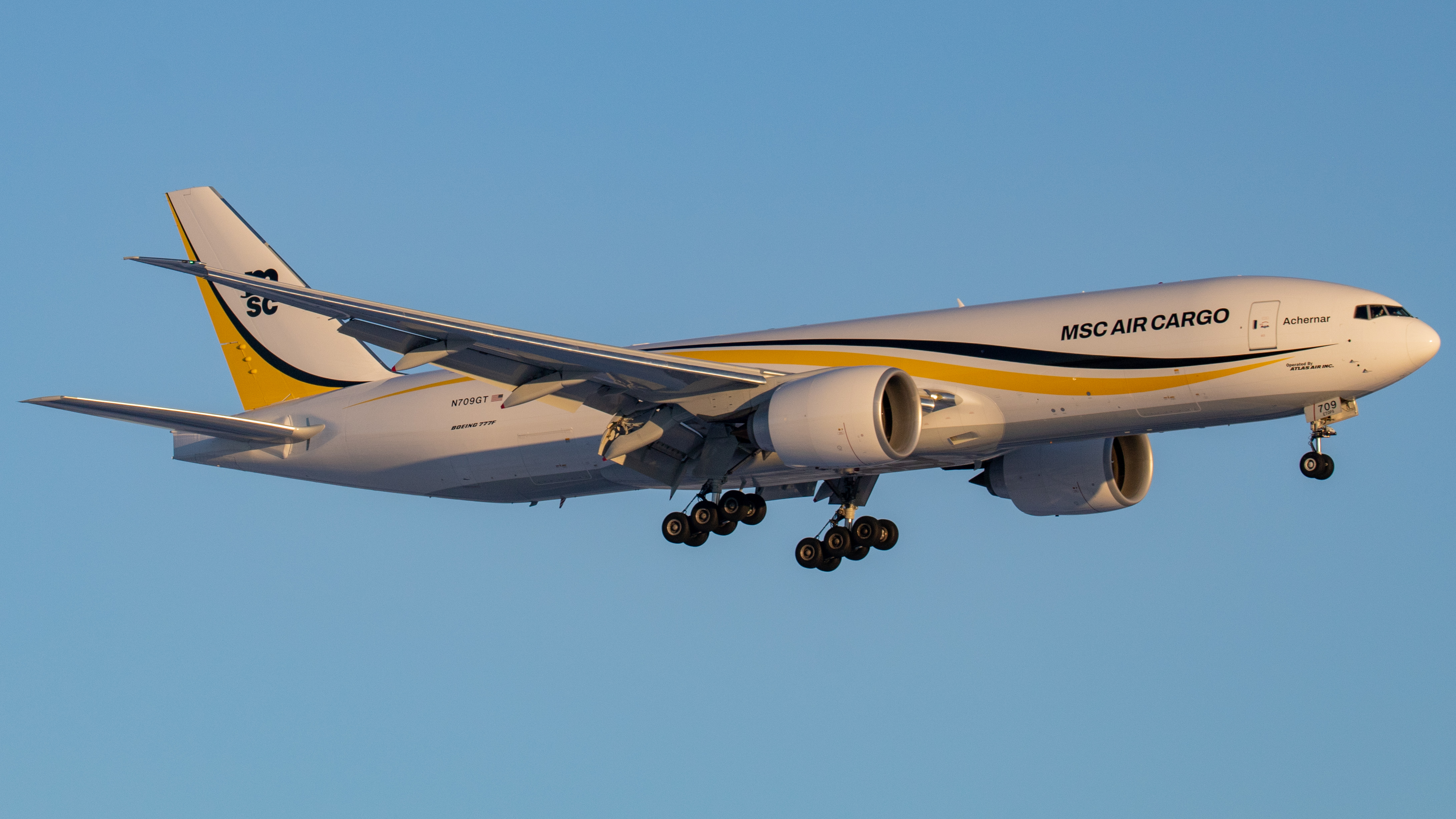 Full size: MSC Air Cargo Boeing 777-F N709GT at Indianapolis International Airport
