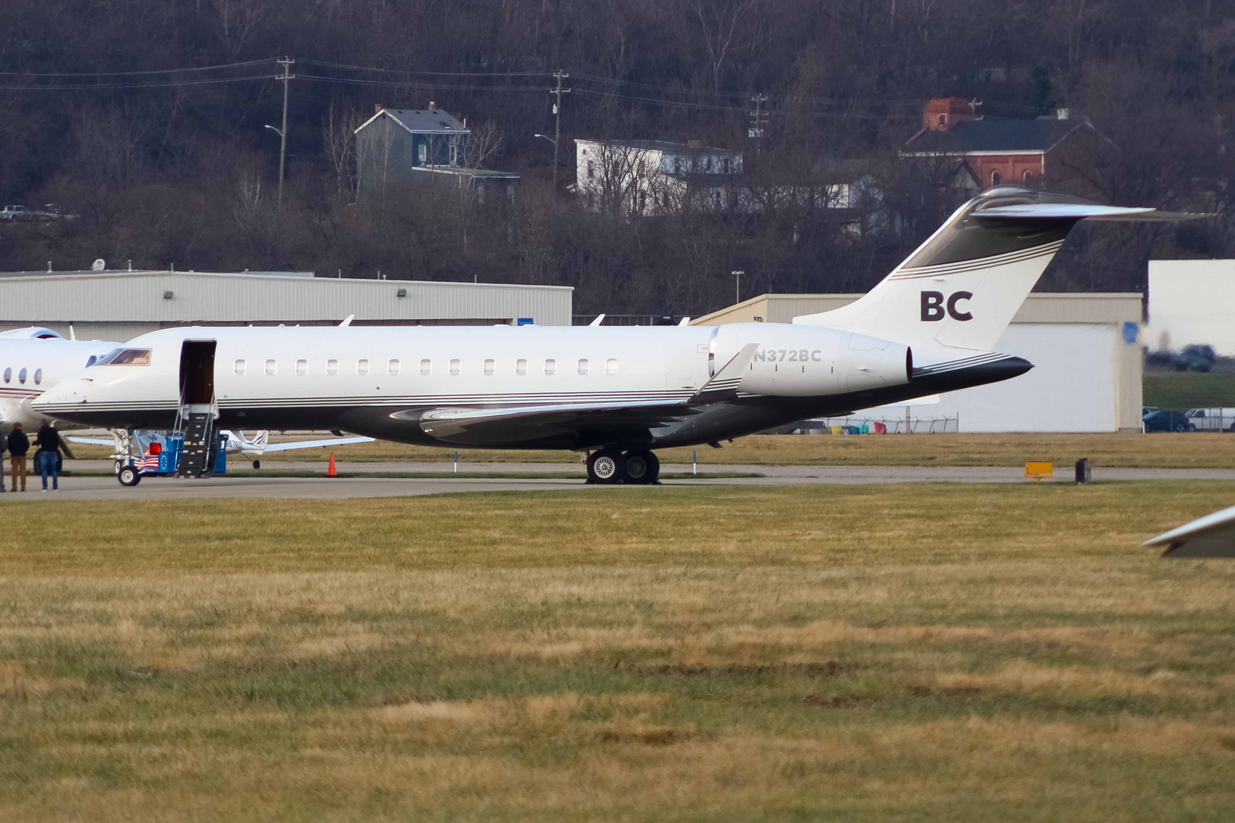 Full size: PRIVATE  Bombardier Global BD-700 N372BC at Cincinnati Municipal Airport/Lunken Field
