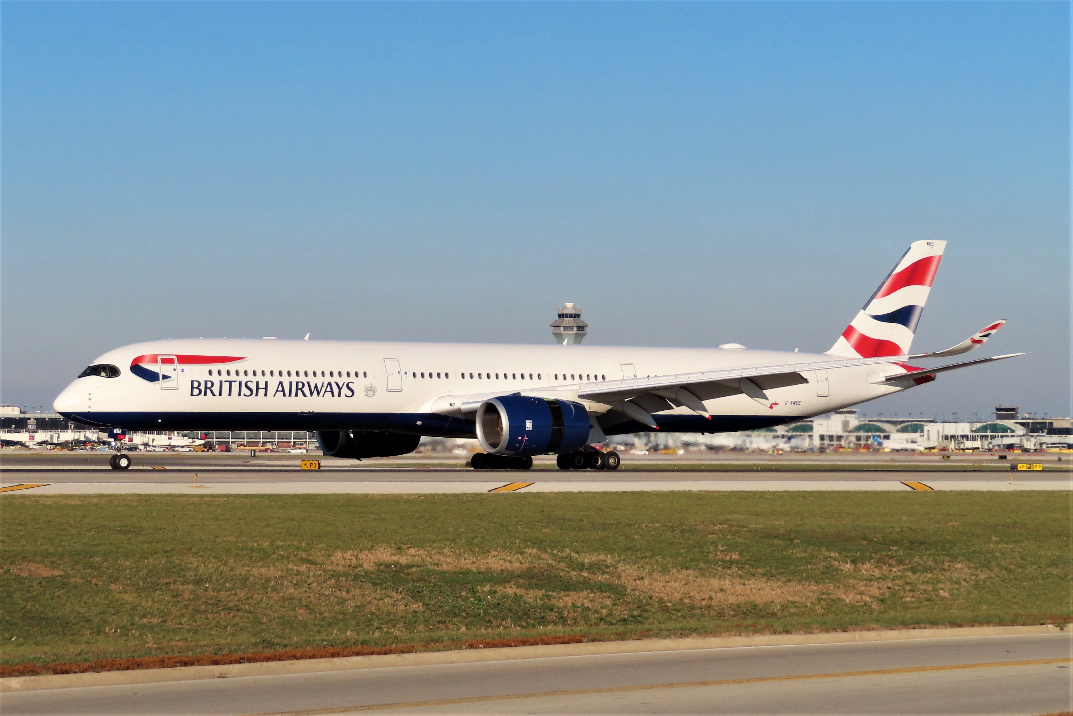 Full size: British Airways Airbus A350-1000 G-XWBE at Chicago O'Hare International Airport