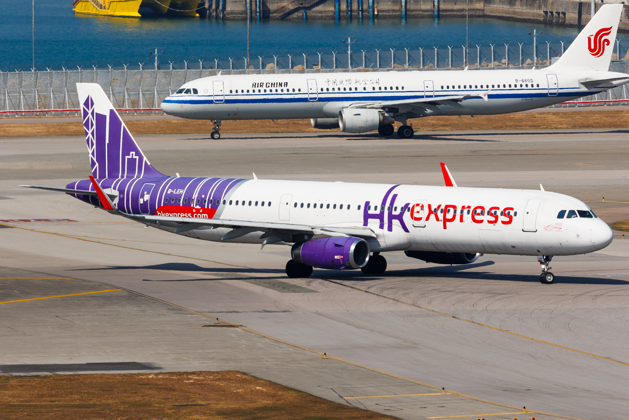 Full size: Hong Kong Express Airbus A321-200 B-LEH at Hong Kong International Airport