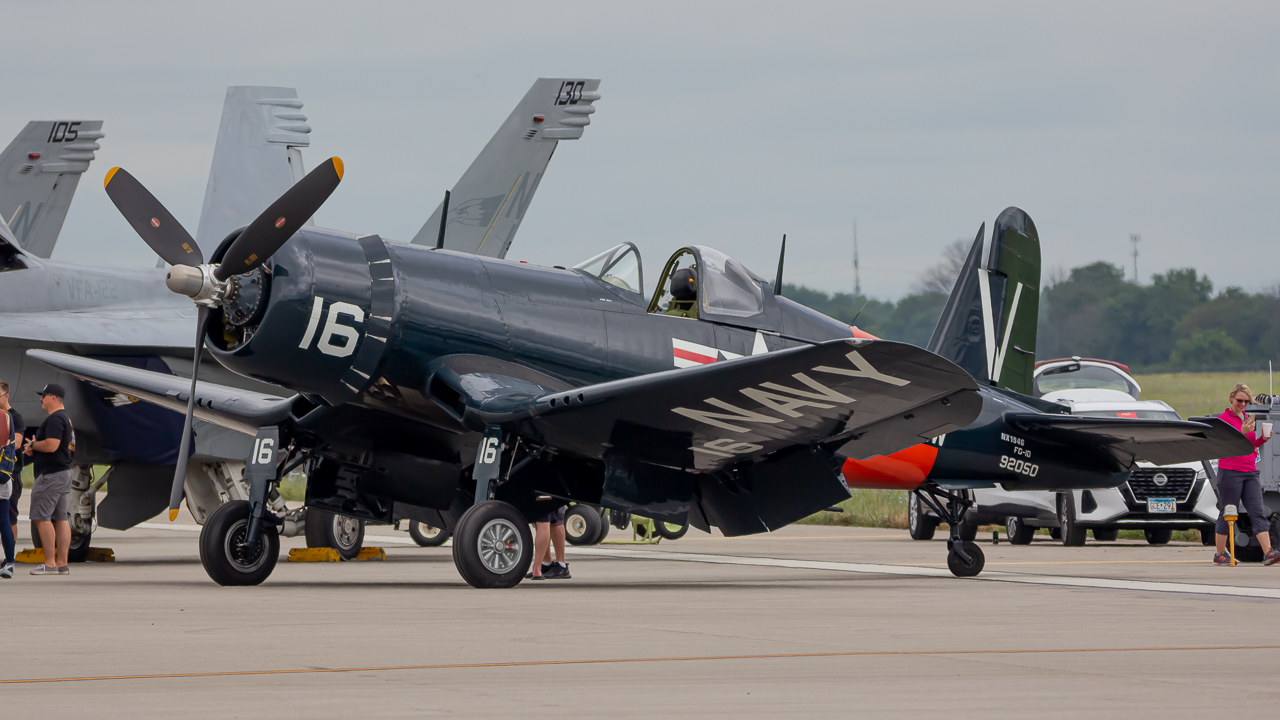 Full size: PRIVATE Goodyear FG-1D Corsair NX194G at James M Cox Dayton International Airport