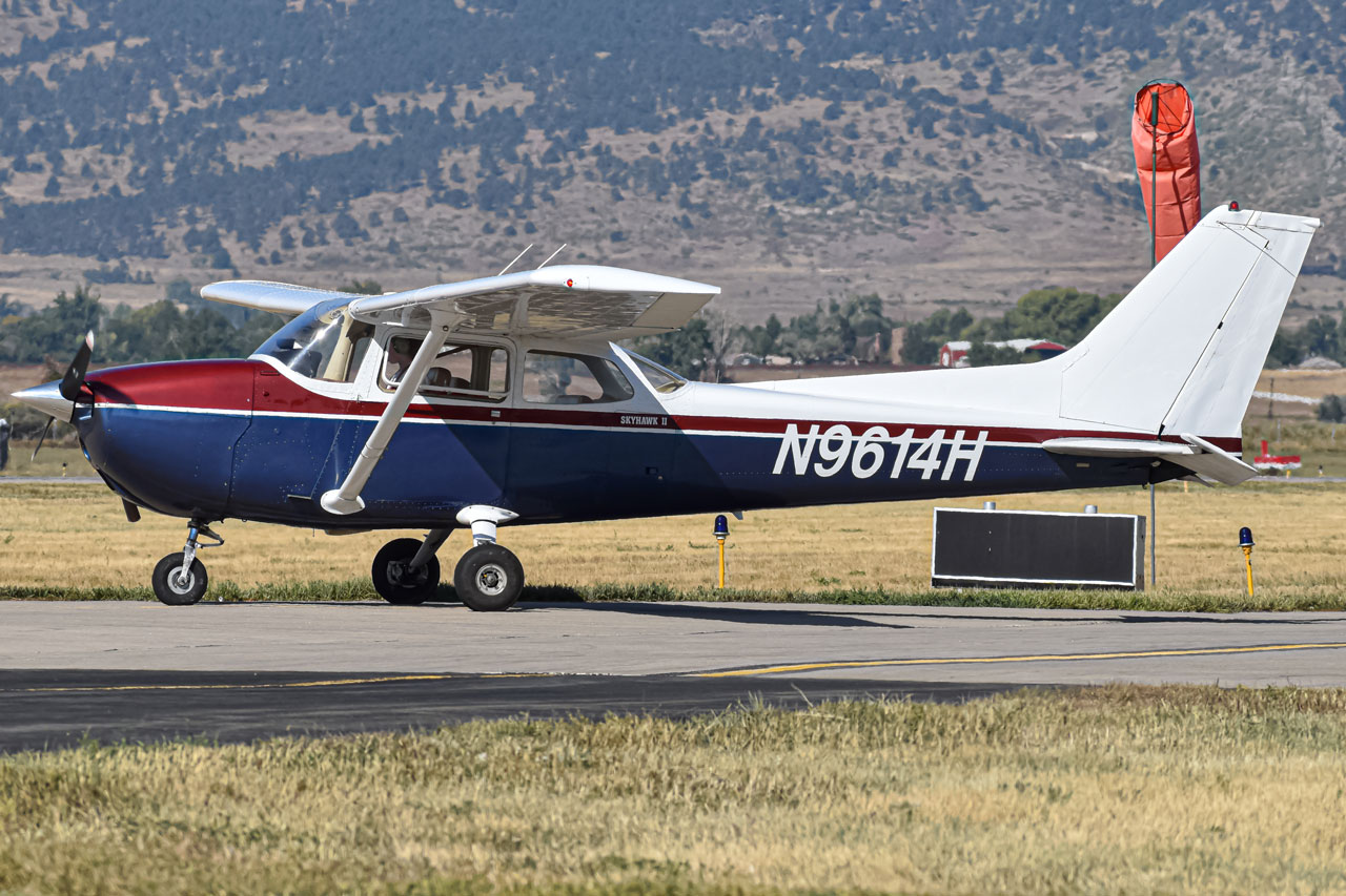 Full size: PRIVATE Cessna 172 N9614H at Vance Brand Airport