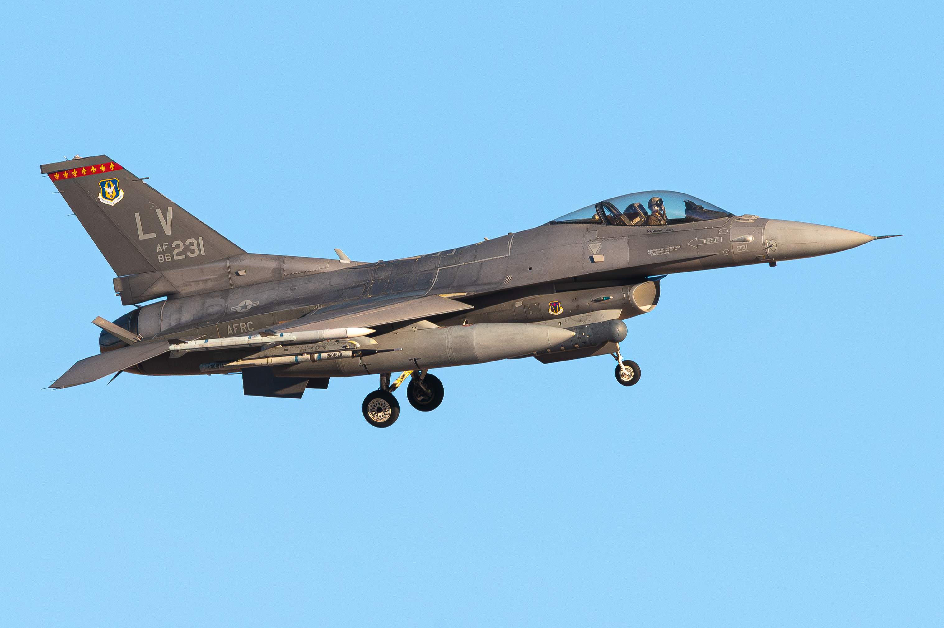 Full size: USAF - United States Air Force General Dynamics F-16 Fighting Falcon 86-0231 at Nellis Air Force Base