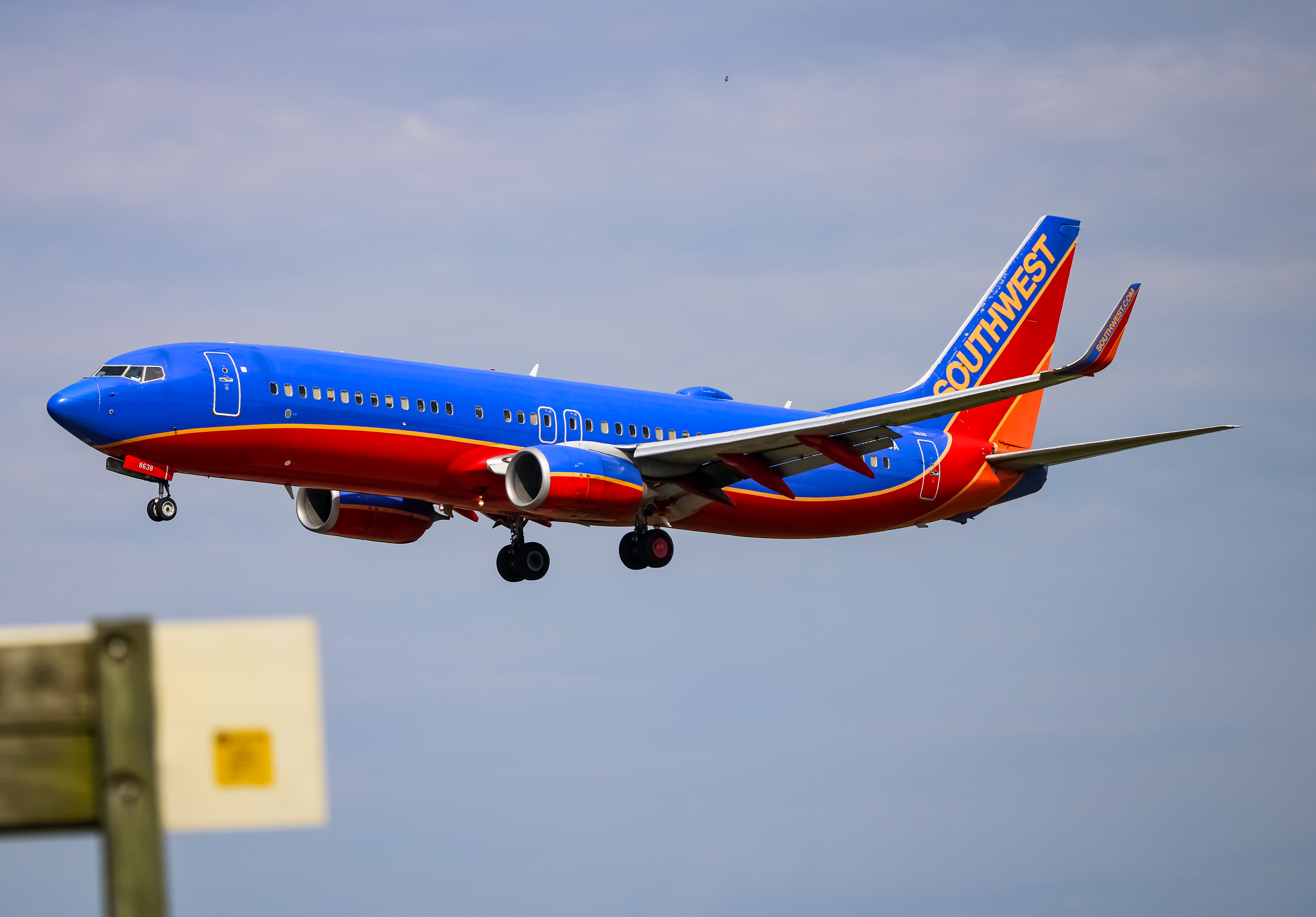 Full size: Southwest Airlines Boeing 737-800 N8638A at Baltimore/Washington International Thurgood Marshall Airport