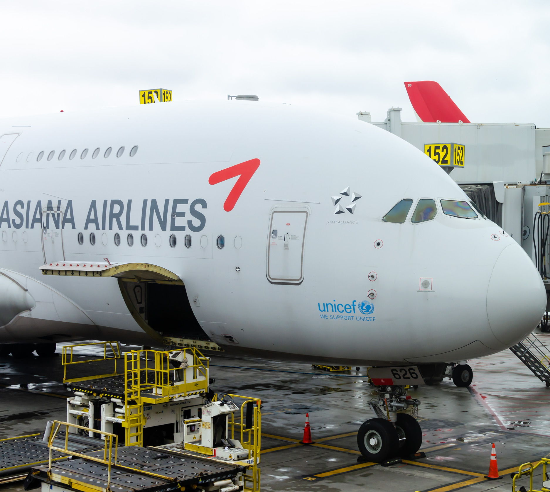 HL7626 | Asiana Airlines Airbus A380-800 at LAX | AeroXplorer