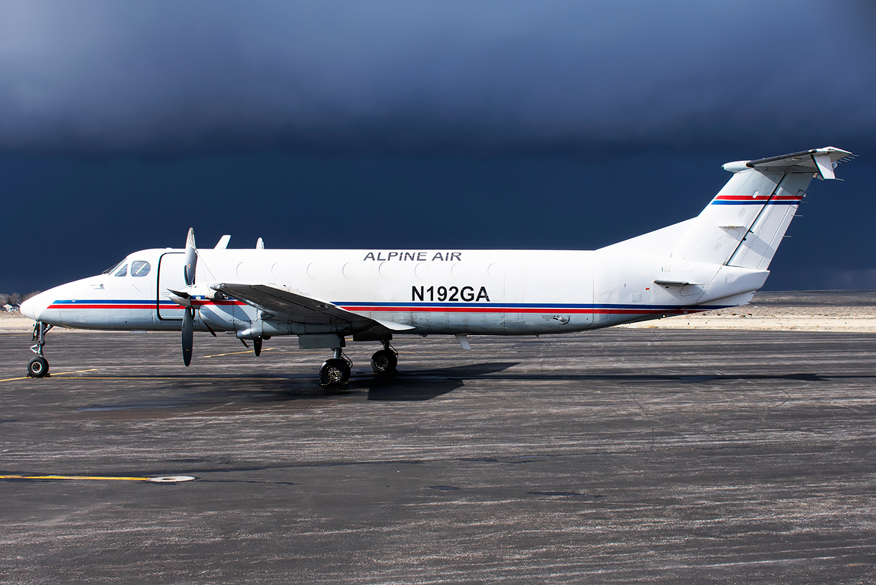 Full size: Alpine Air Beechcraft 1900 N192GA at Rawlins Municipal Airport
