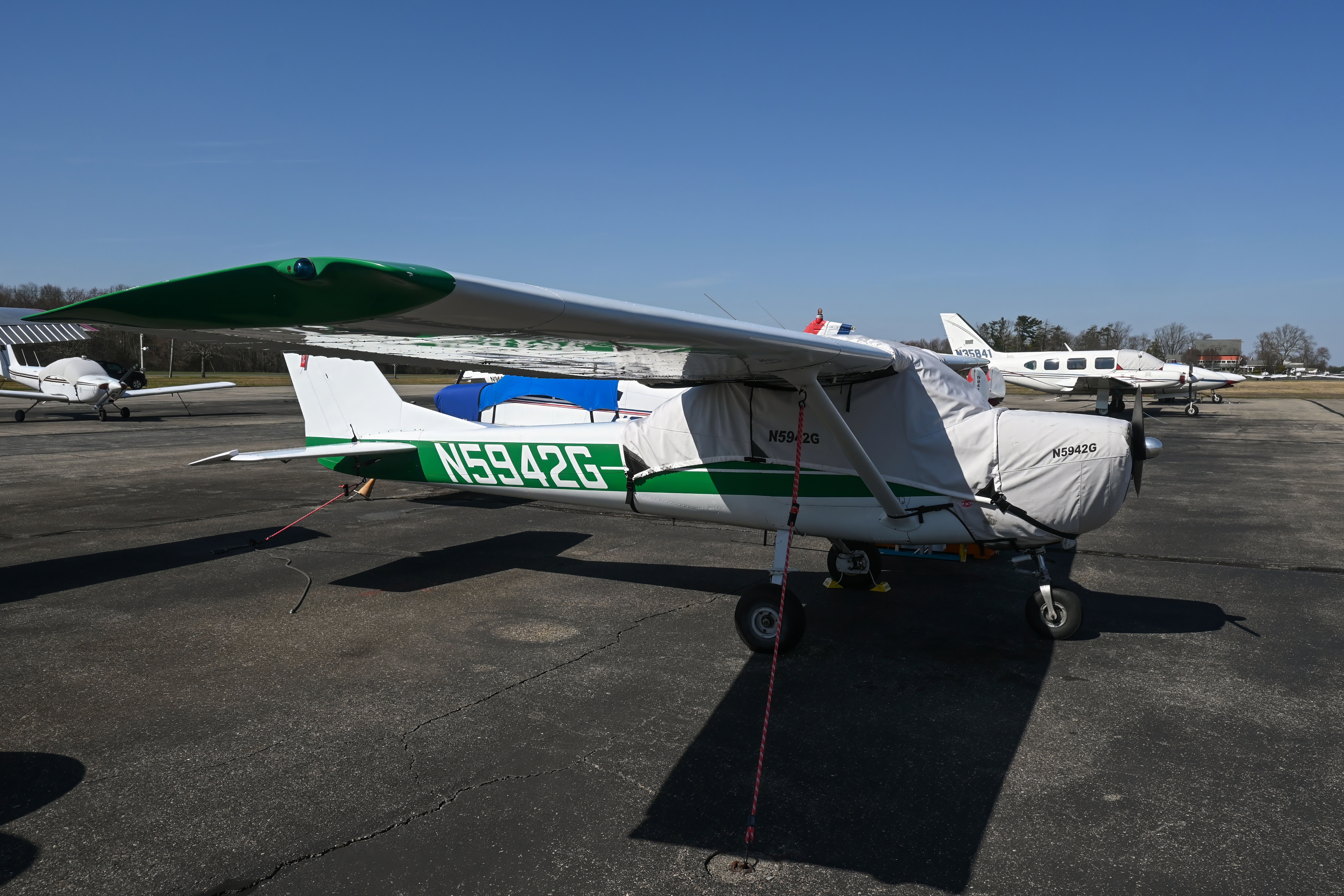 Full size: PRIVATE Cessna 150 N5942G at Flying W Airport