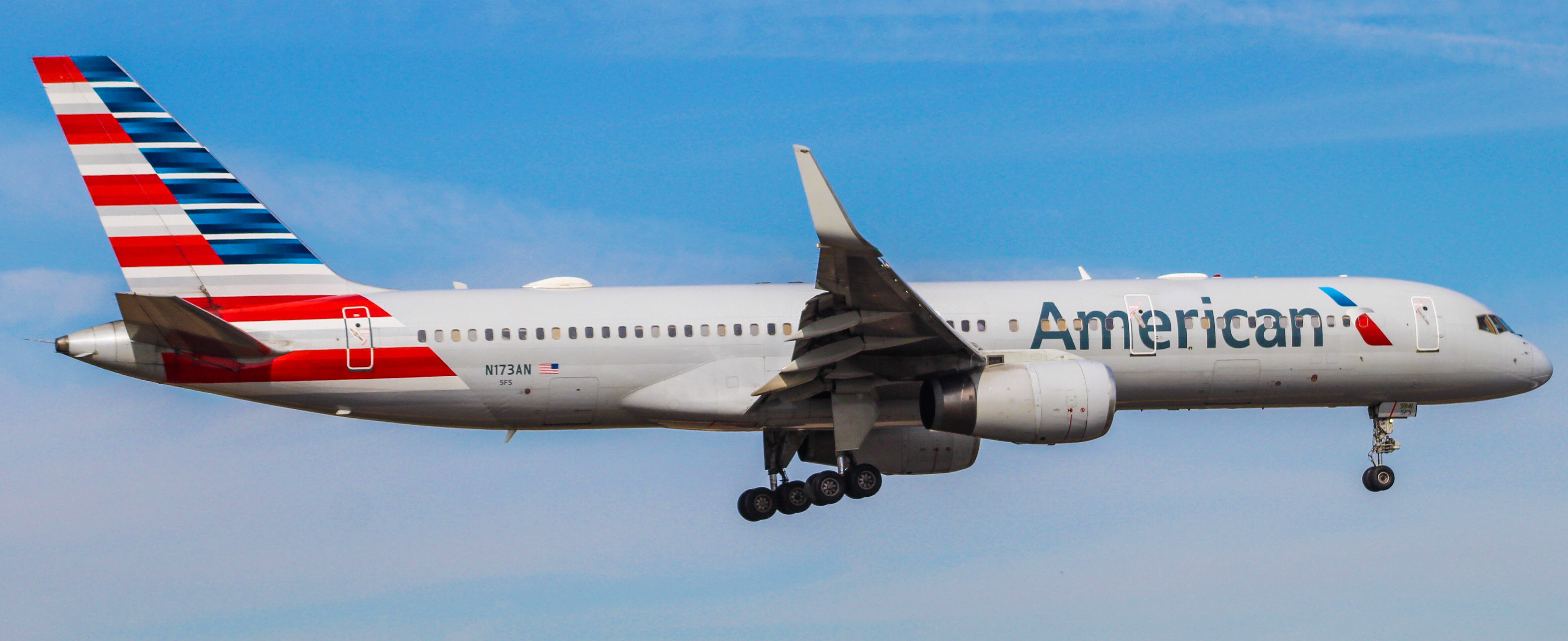 Full size: American Airlines Boeing 757-200 N173AN at Philadelphia International Airport