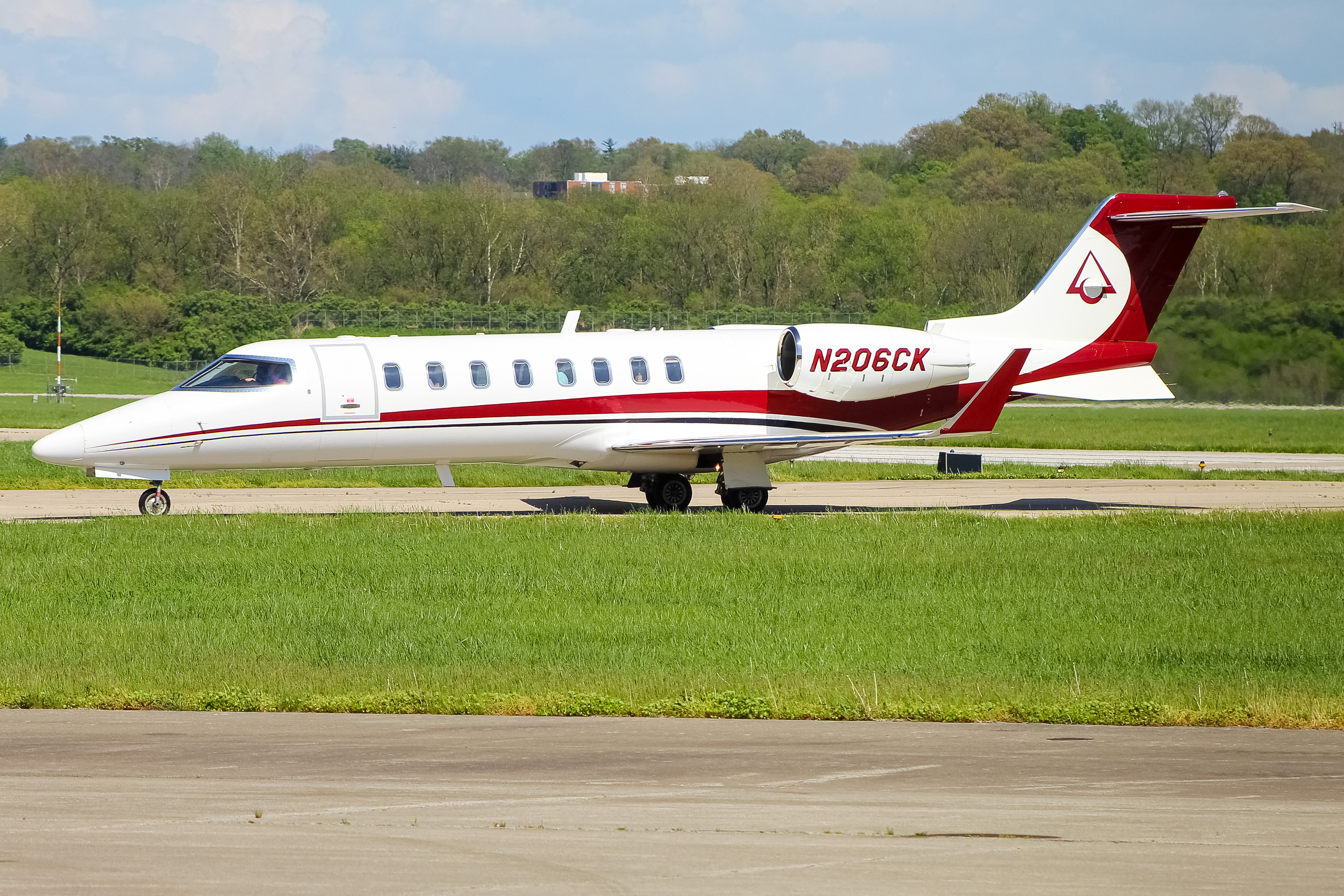 Full size: PRIVATE Learjet 45 N206CK at Cincinnati Municipal Airport/Lunken Field