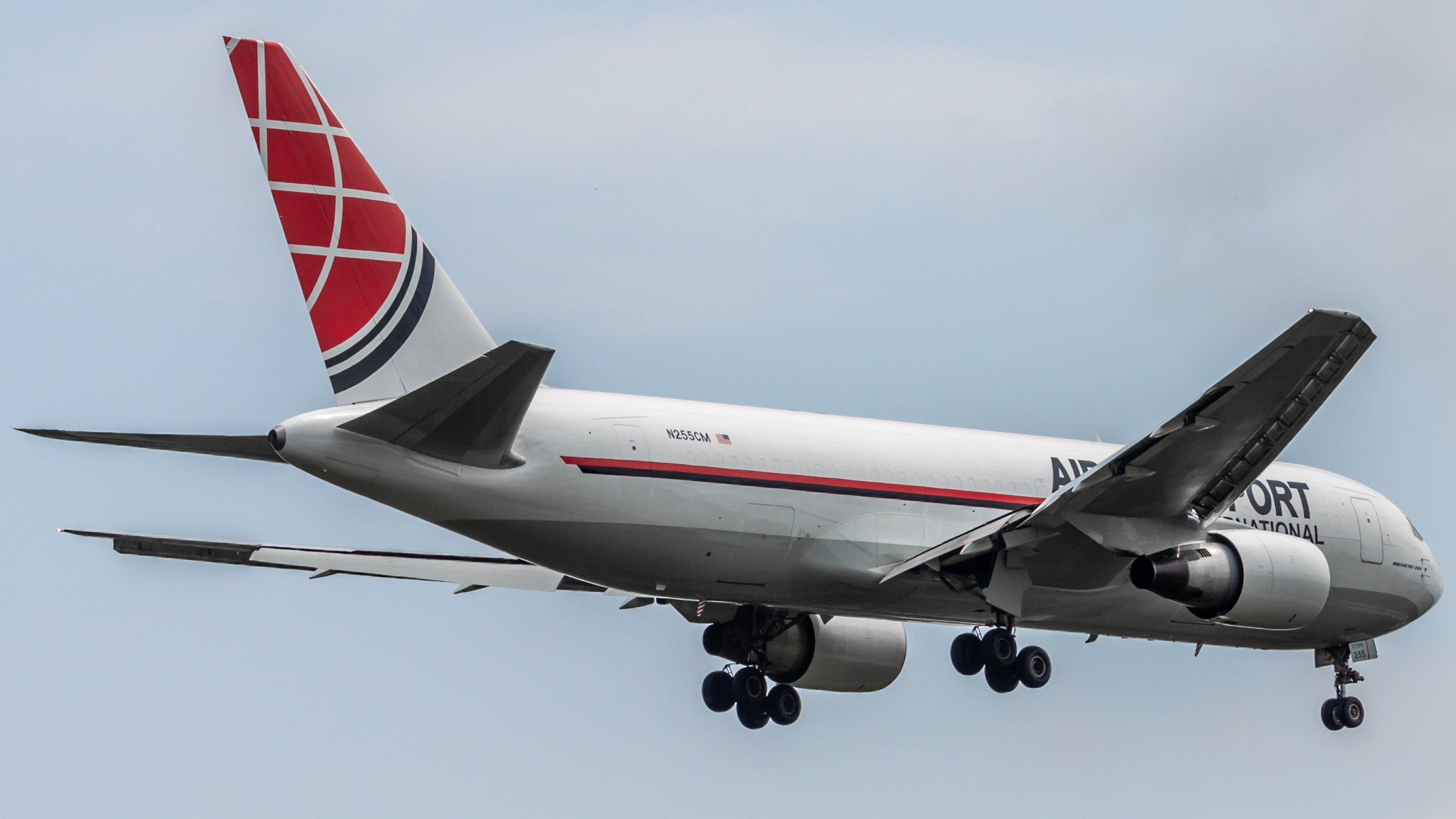 Full size: Air Transport International Boeing 767-200F N255CM at Houston-George Bush Intercontinental Airport