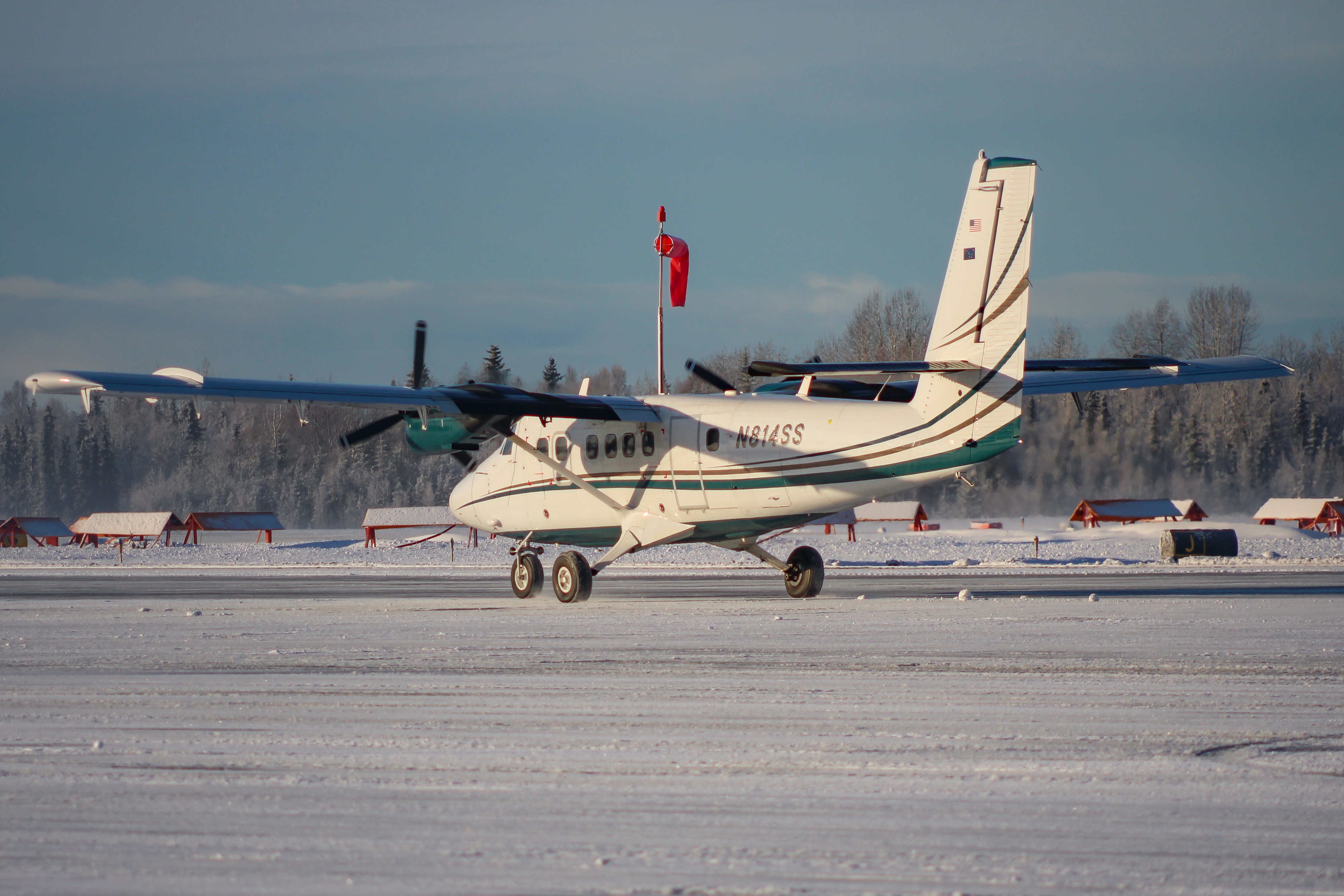 Full size: Hilcorp De Havilland DHC-6 N814SS at Kenai Municipal Airport