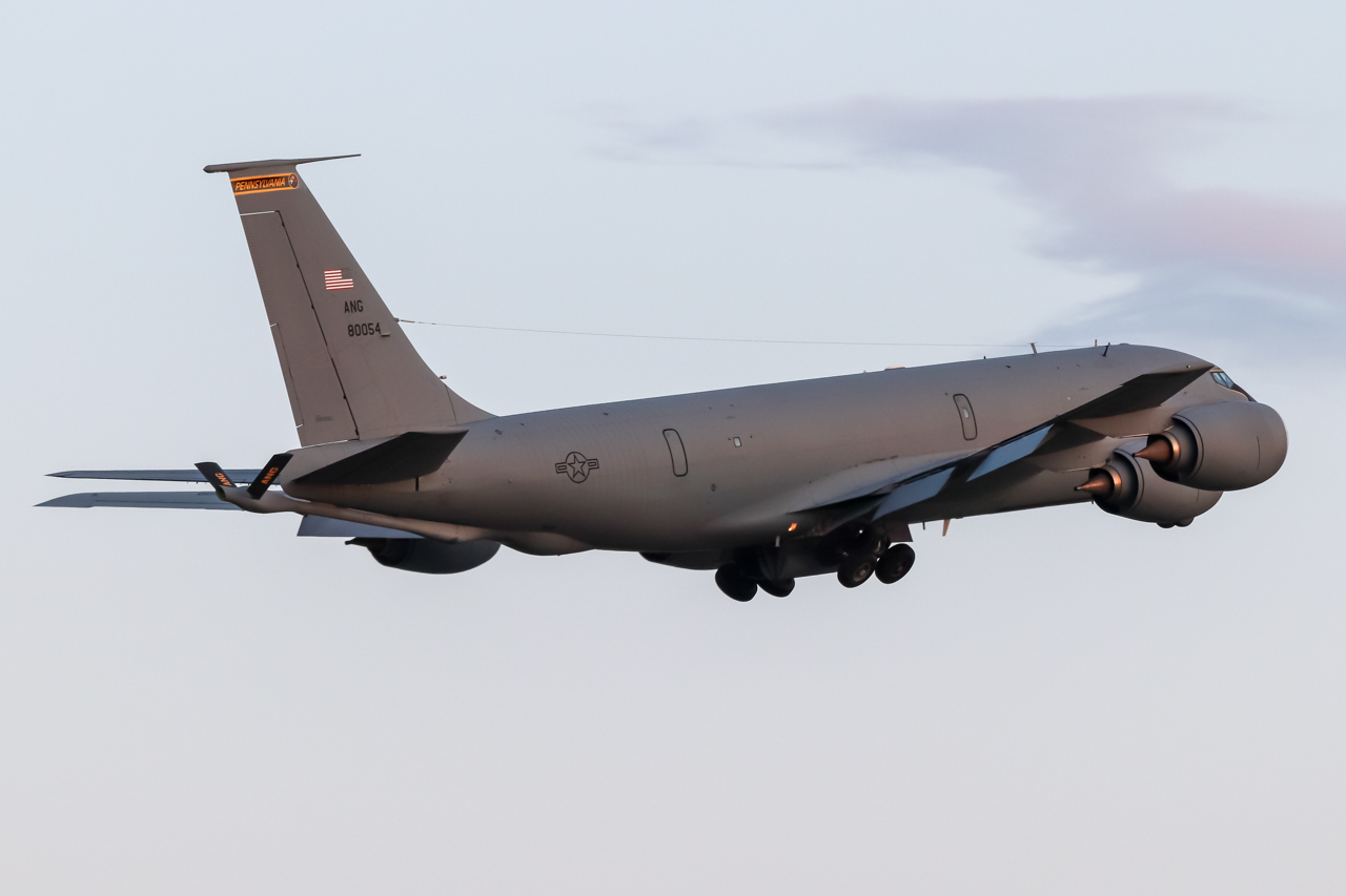 Full size: USAF - United States Air Force Boeing KC-135 Stratotanker 80-054 at Avoca Wilkes-Barre/Scranton International Airport