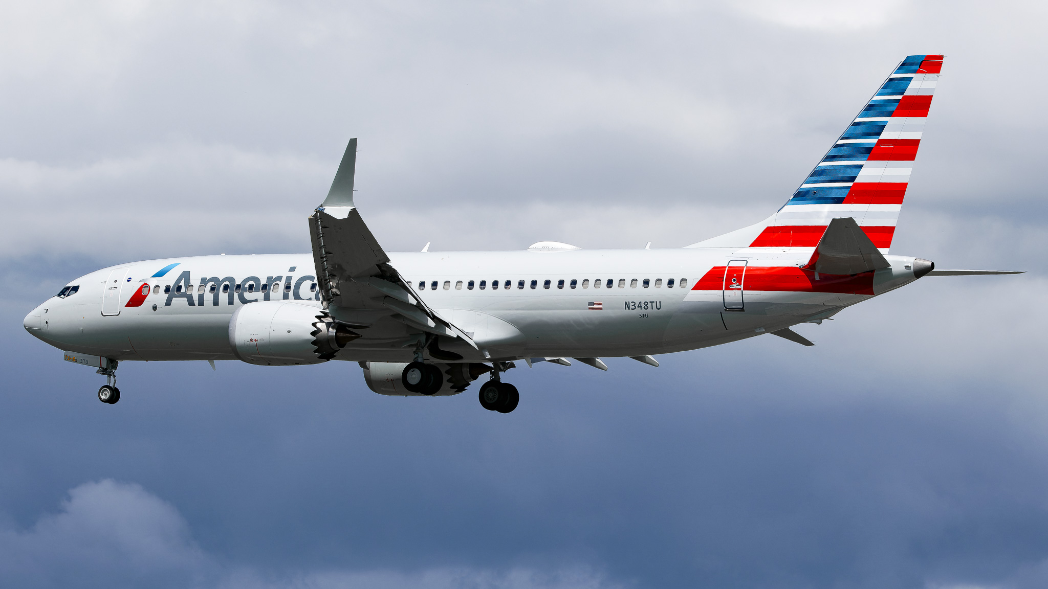 Full size: American Airlines Boeing 737 MAX 8 N348TU at Tampa International Airport