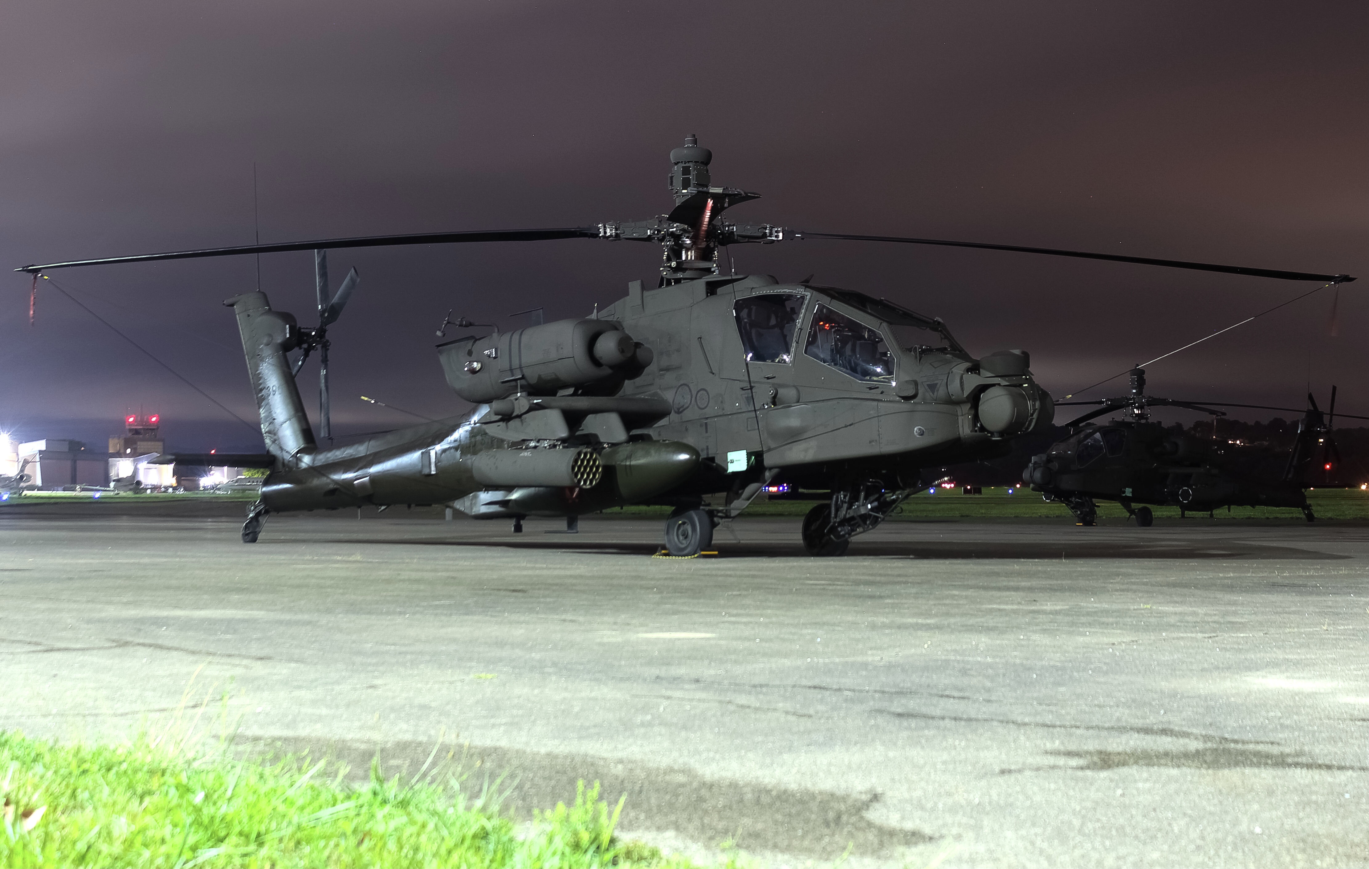 Full size: USA - United States Army Boeing AH-64 Apache N/A at Cincinnati Municipal Airport/Lunken Field