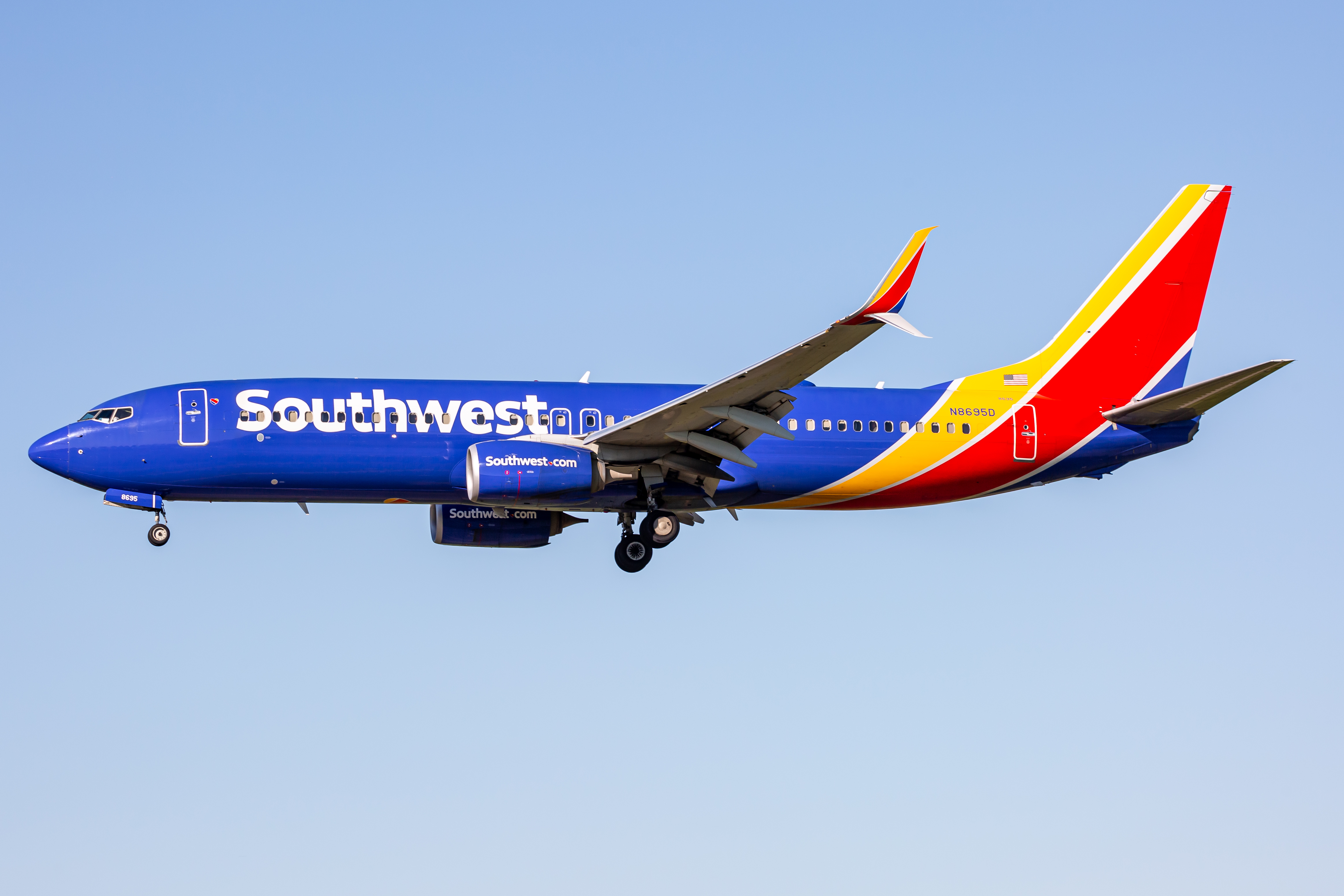 Full size: Southwest Airlines Boeing 737-800 N8695D at Baltimore/Washington International Thurgood Marshall Airport