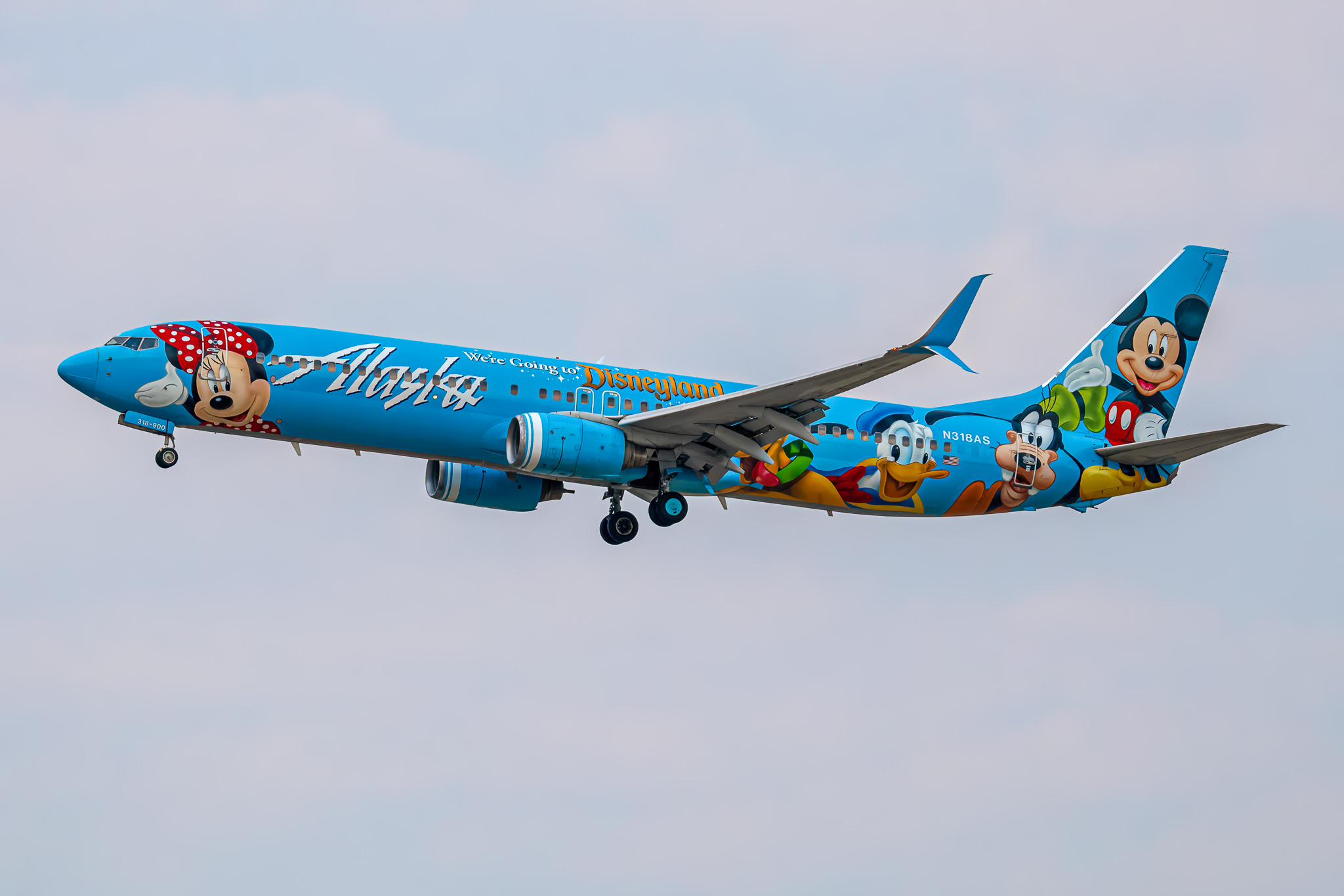 Full size: Alaska Airlines Boeing 737-900 N318AS at Boise Air Terminal/Gowen Field