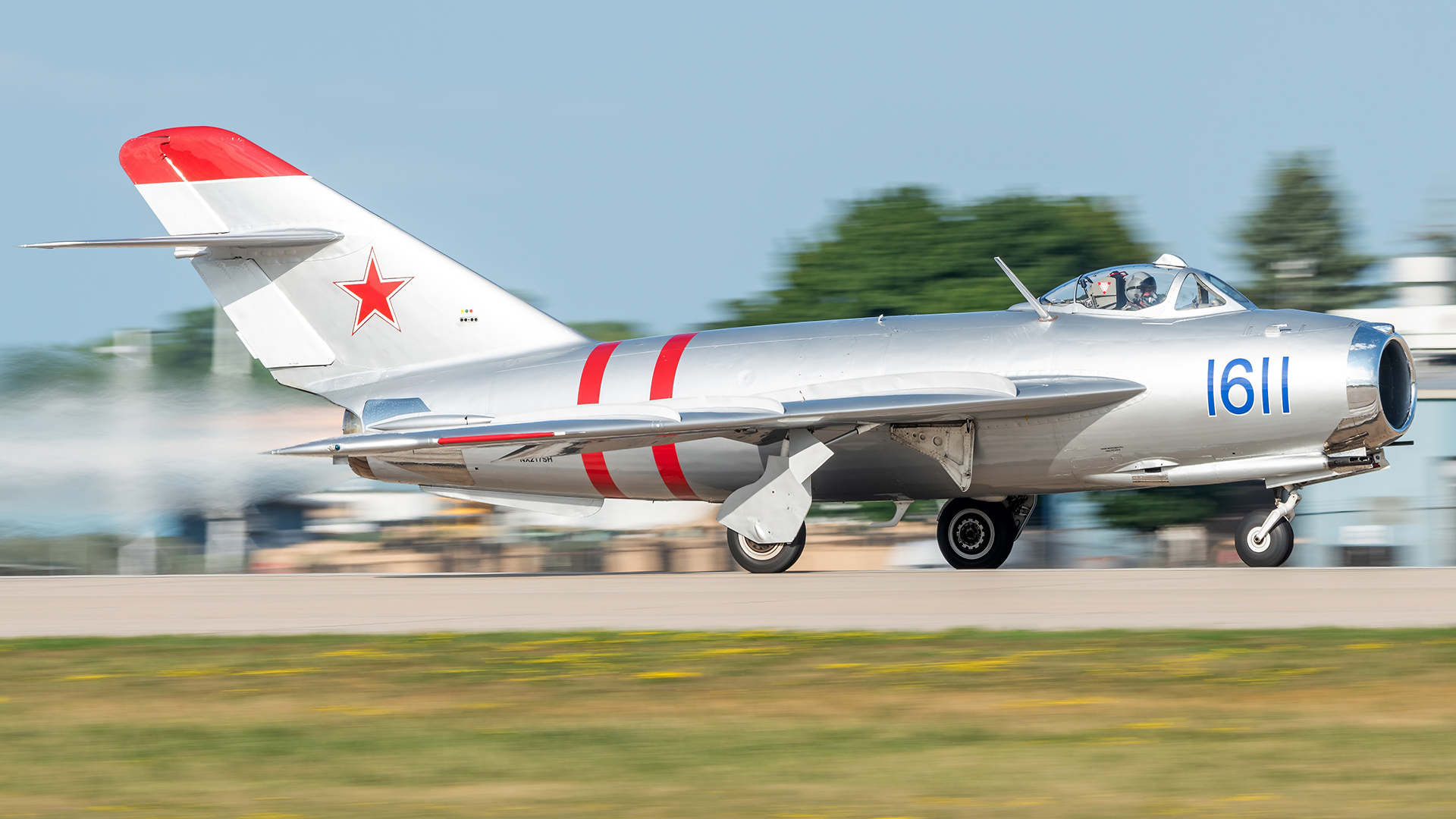 Full size: PRIVATE Mikoyan-Gurevich MiG-17 NX217SH at Wittman Regional Airport