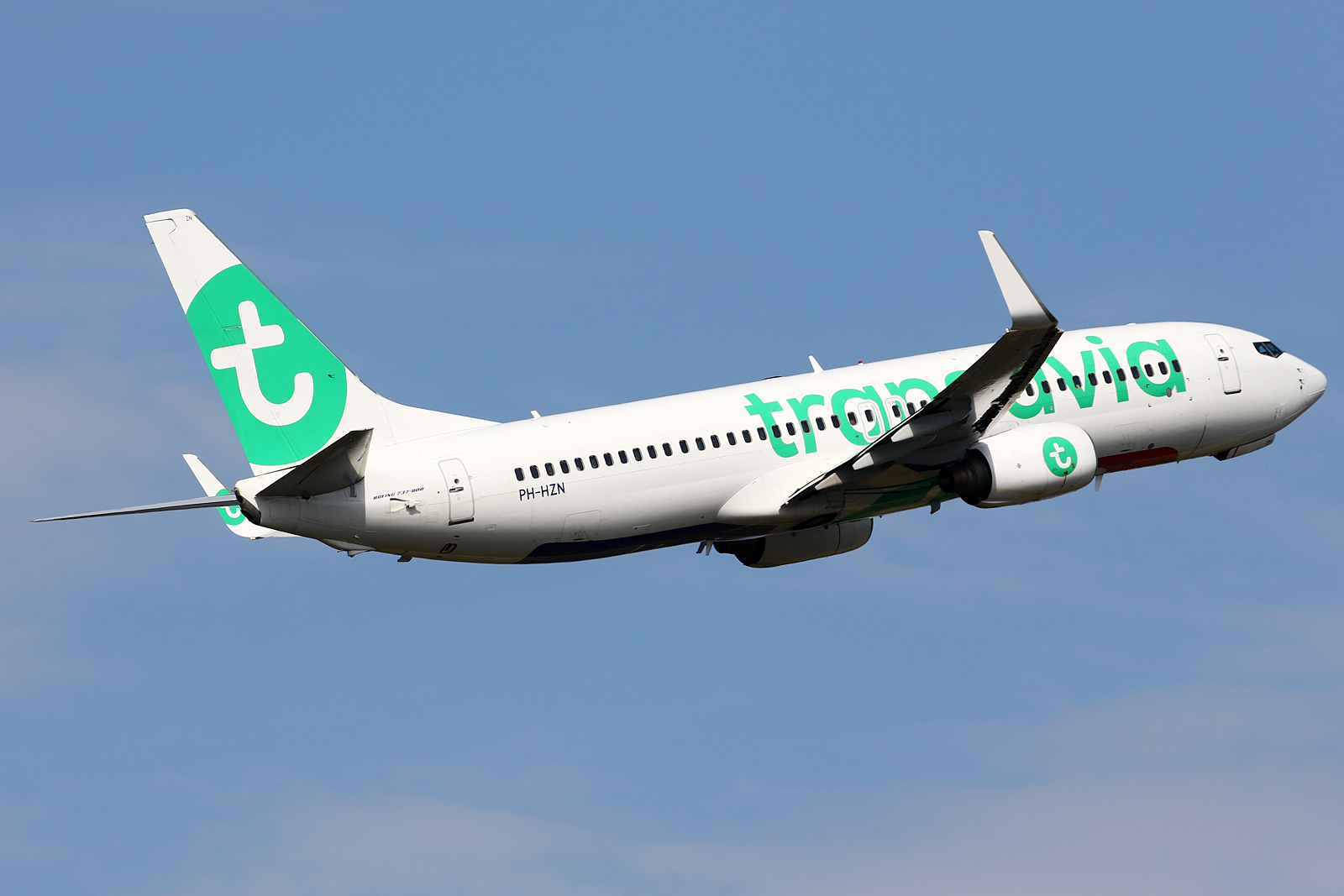 Full size: Transavia Airlines Boeing 737-800 PH-HZN at Eindhoven Airport