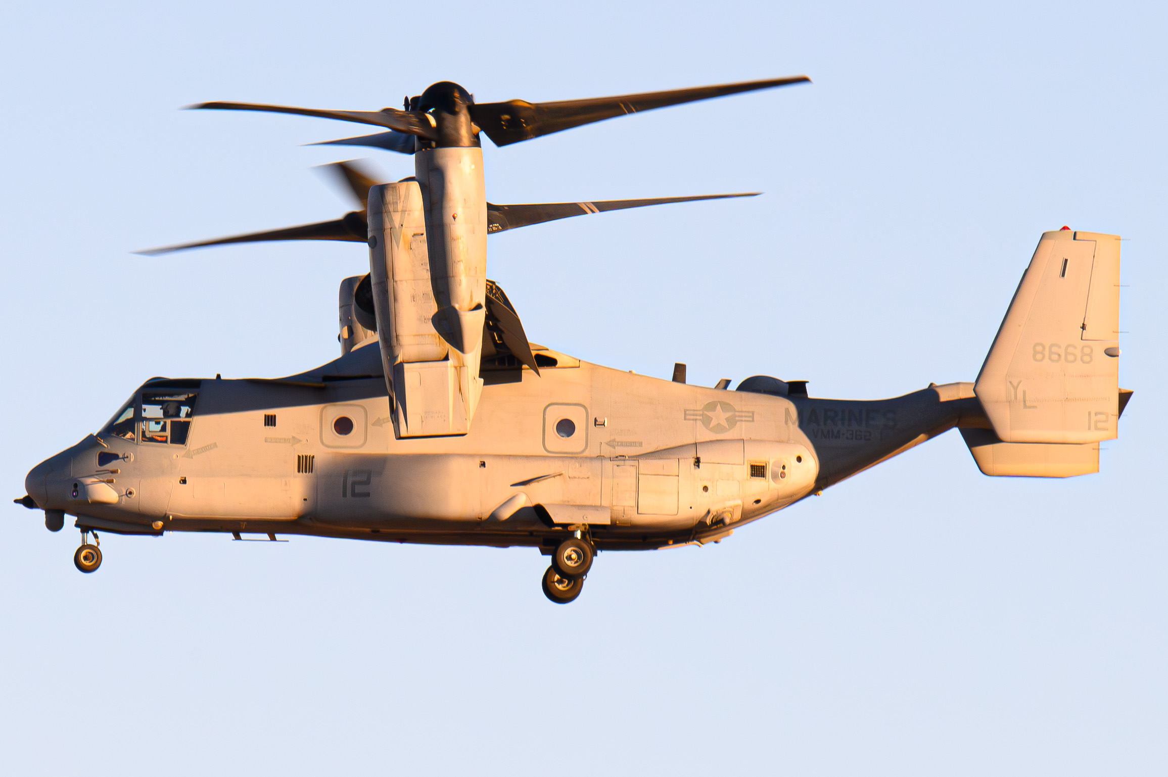 Full size: USMC - United States Marine Corp Bell-Boeing MV-22B Osprey 168668 at 
