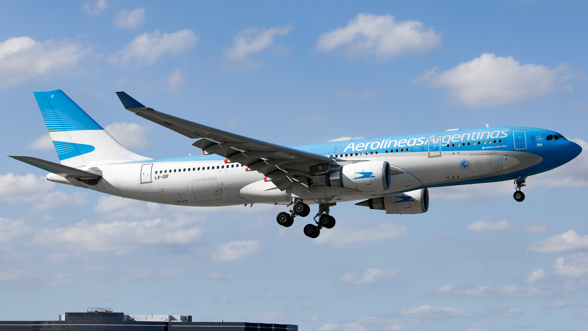 Full size: Aerolineas Argentinas Airbus A330-200 LV-GIF at Miami International Airport