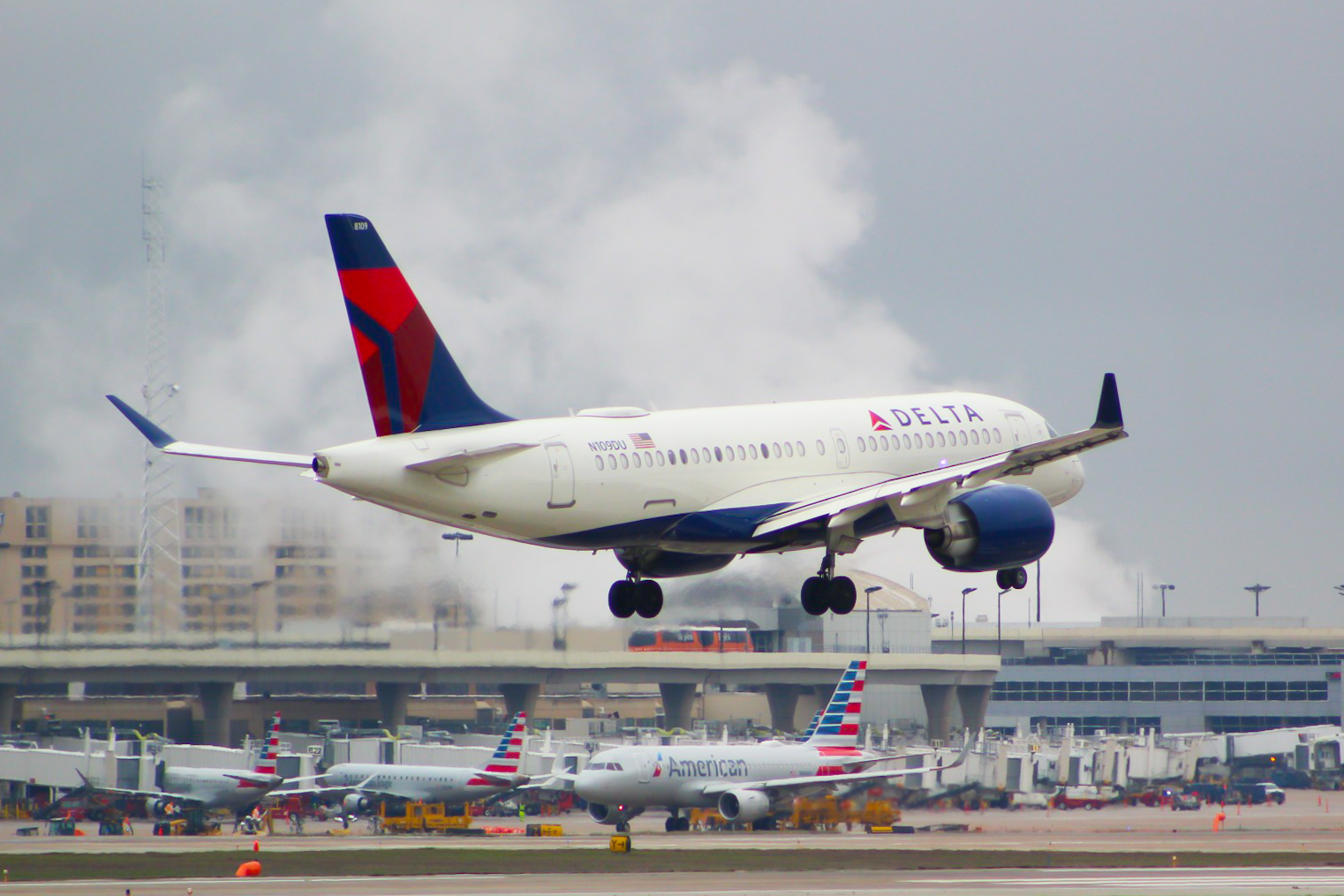 Full size: Delta Airlines Airbus A220-100 N109DU at Dallas-Fort Worth International Airport