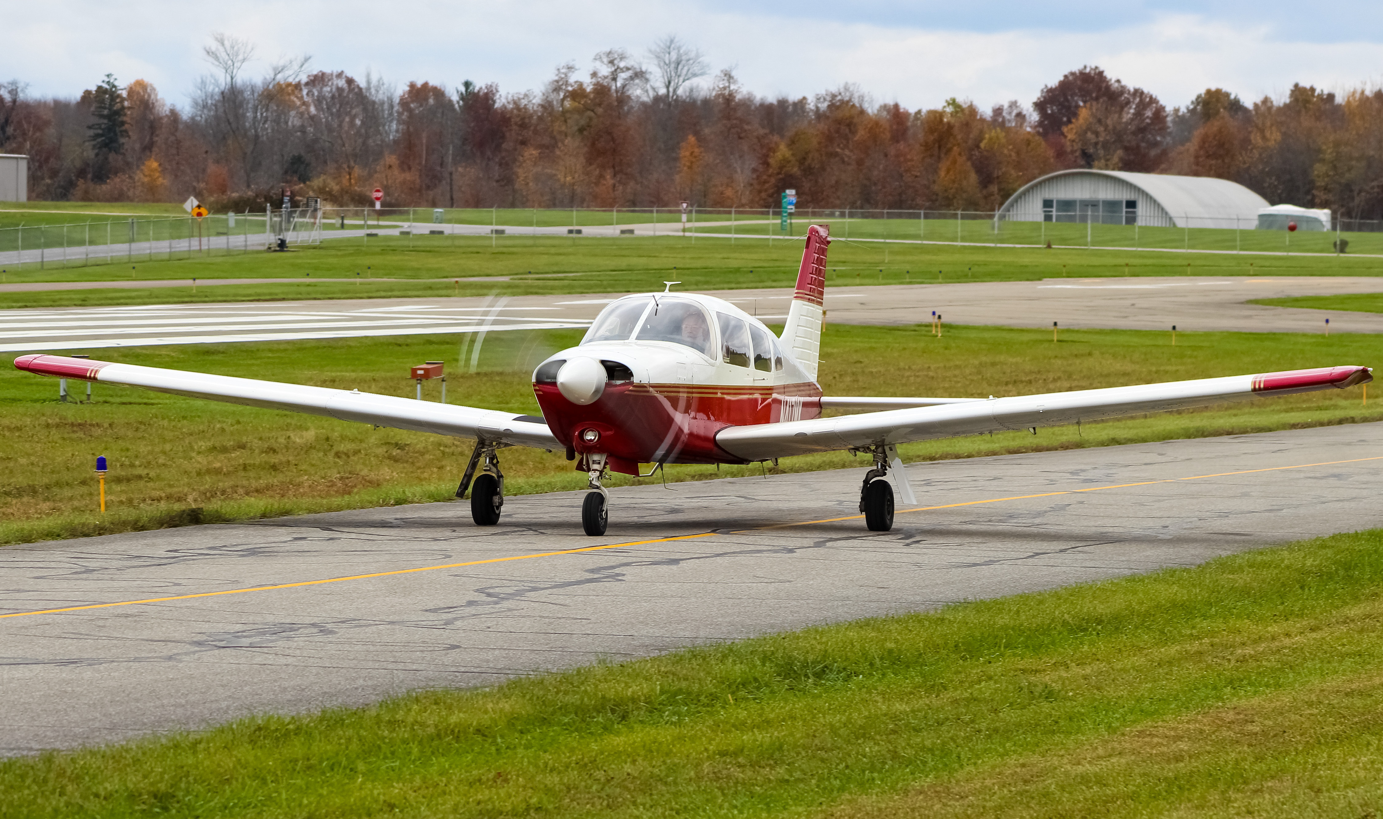 Full size: PRIVATE  Piper 28 Arrow N417MK at Not Applicable