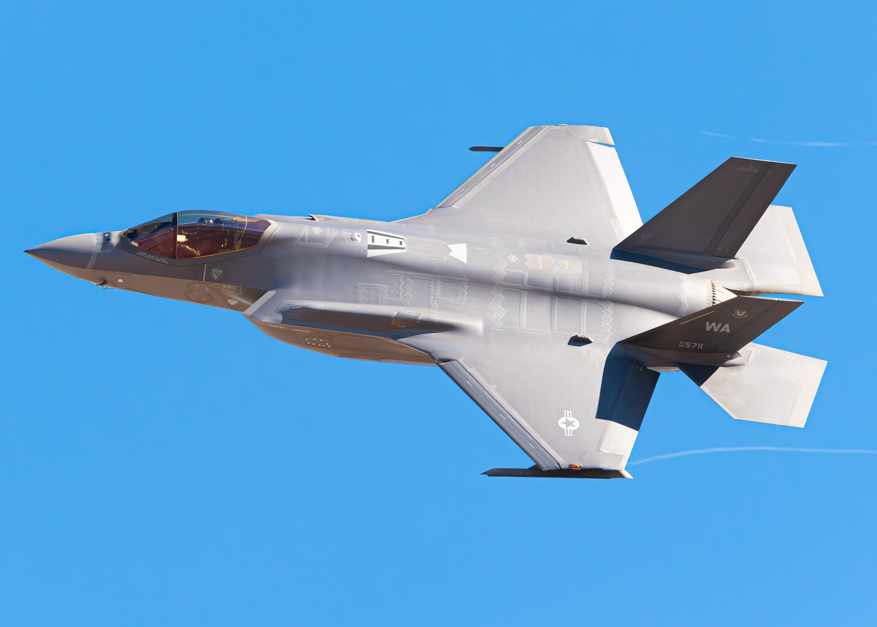 Full size: USAF - United States Air Force Lockheed Martin F-35 Lightning 22-5711 at Nellis Air Force Base