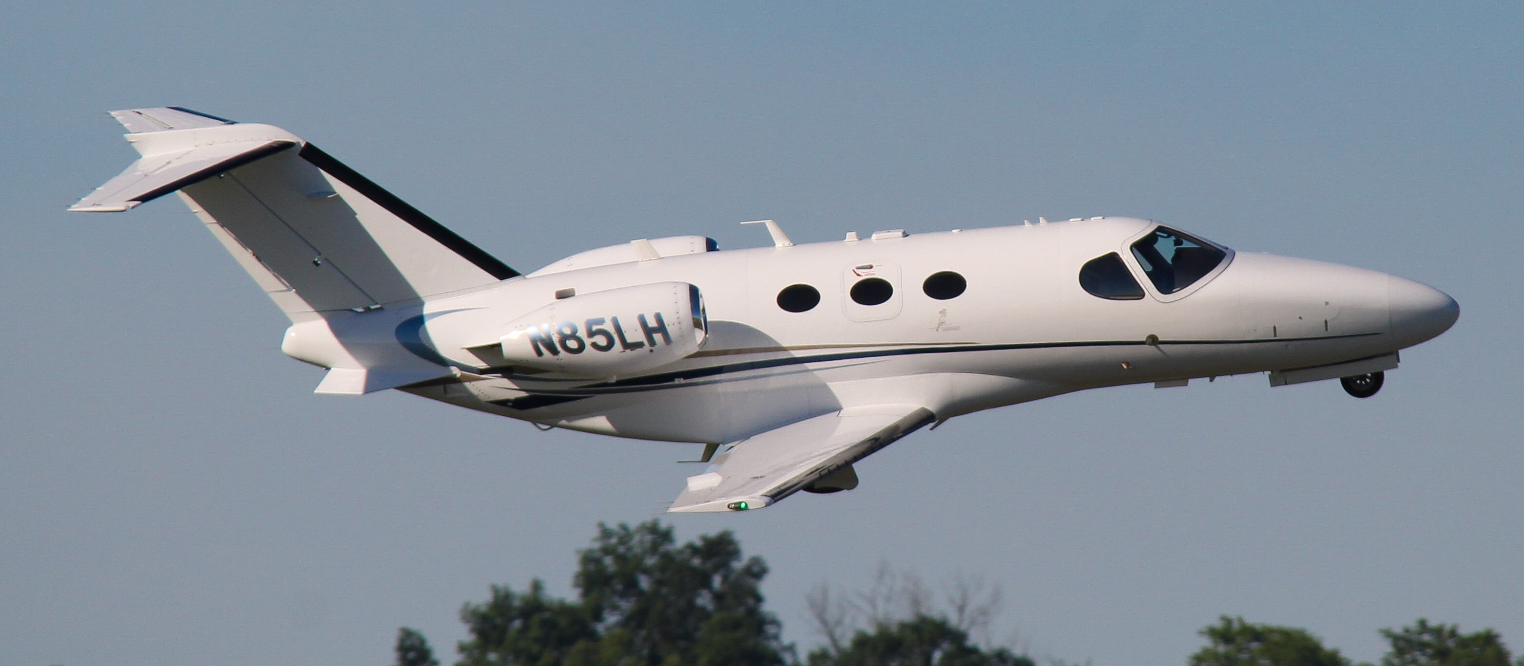 Full size: PRIVATE Cessna Citation Mustang  N85LH at Harrisburg International Airport