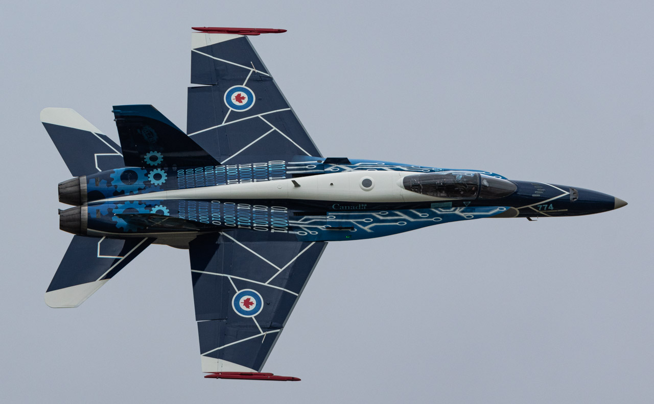 Full size: Royal Canadian Air Force McDonnell Douglas CF-118 Hornet 188774 at Fairford Airport