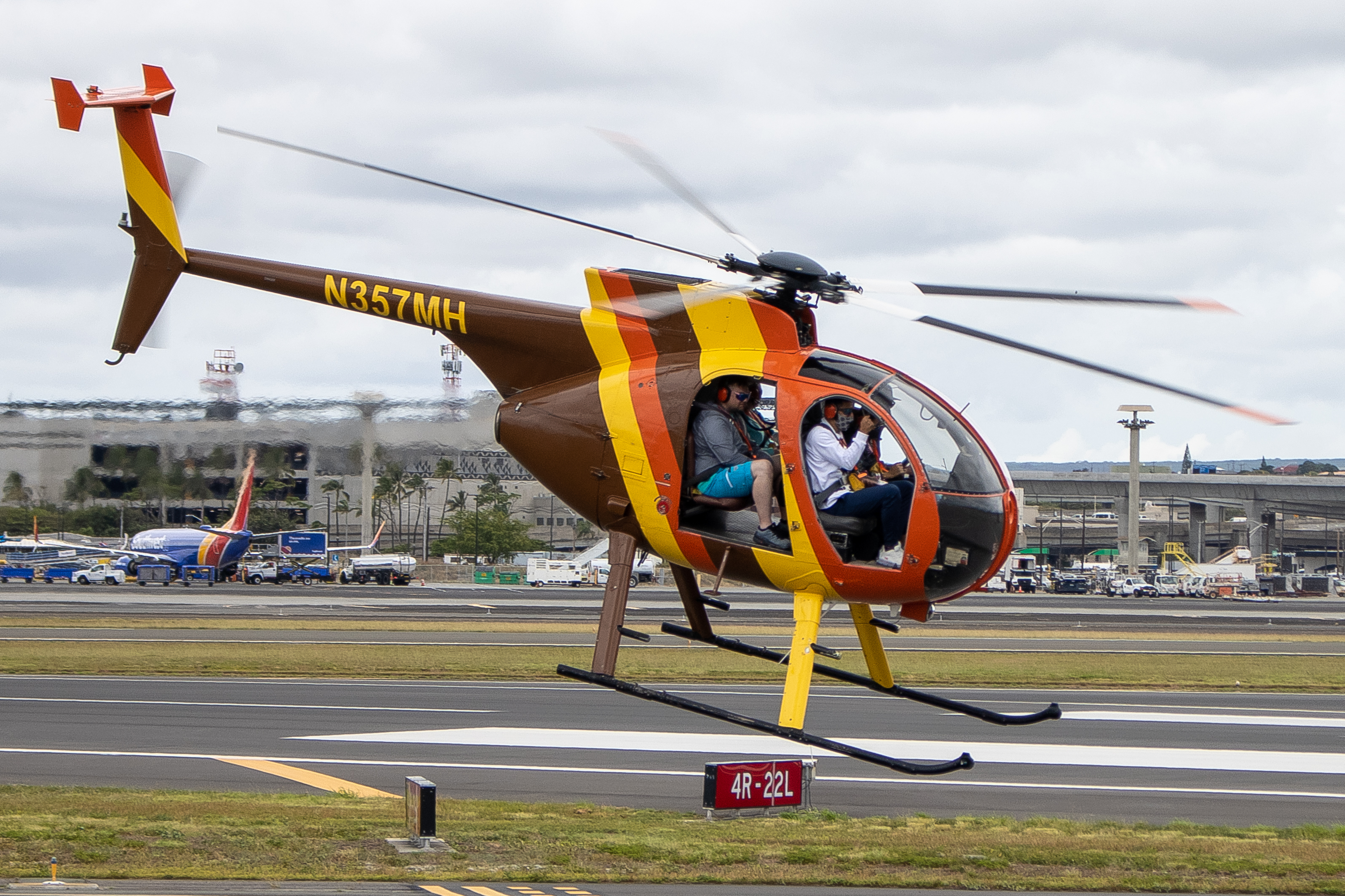 Full size: PRIVATE MD Helicopters MD500 N357MH at Daniel K Inouye International Airport