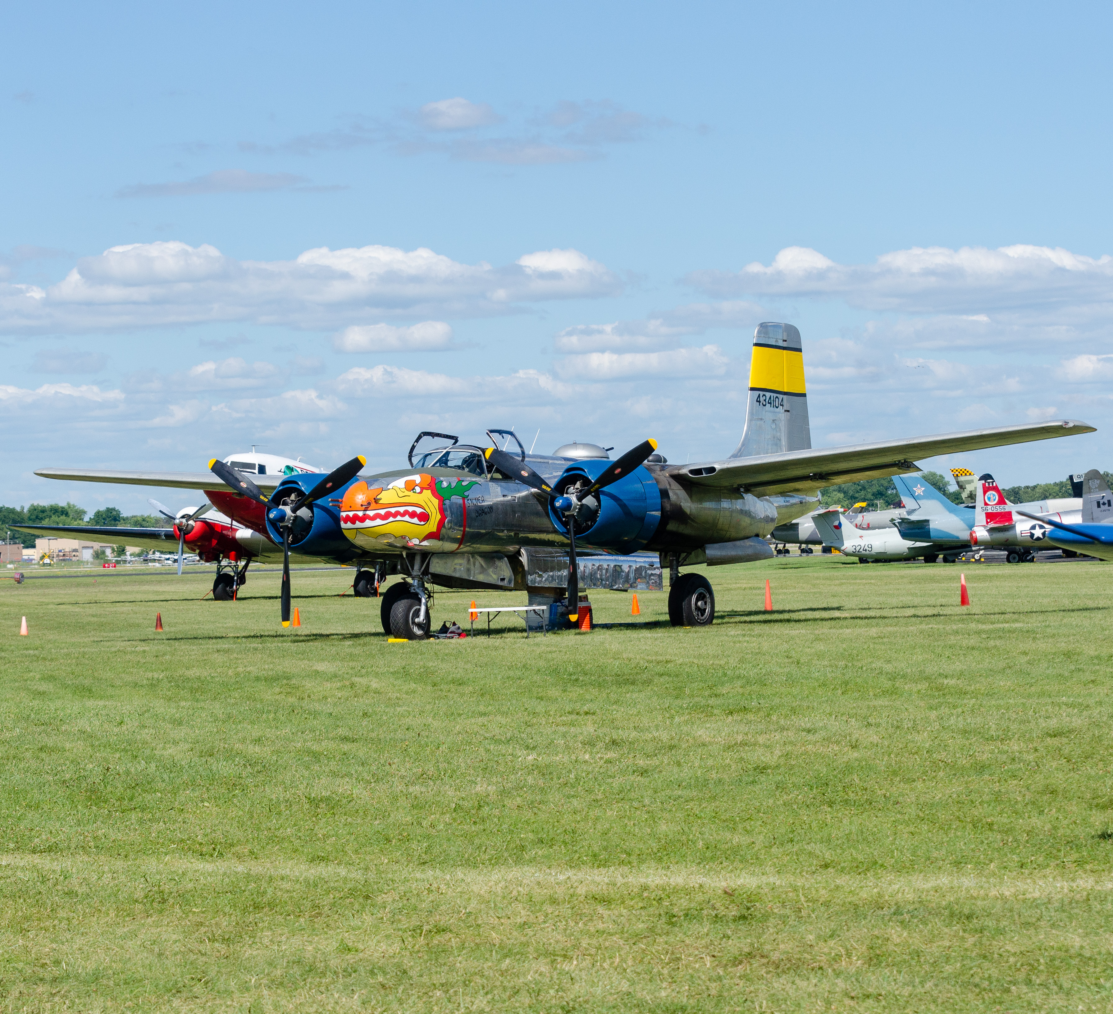 Full size: PRIVATE  North American B-25 Mitchell N99420 at Wittman Regional Airport