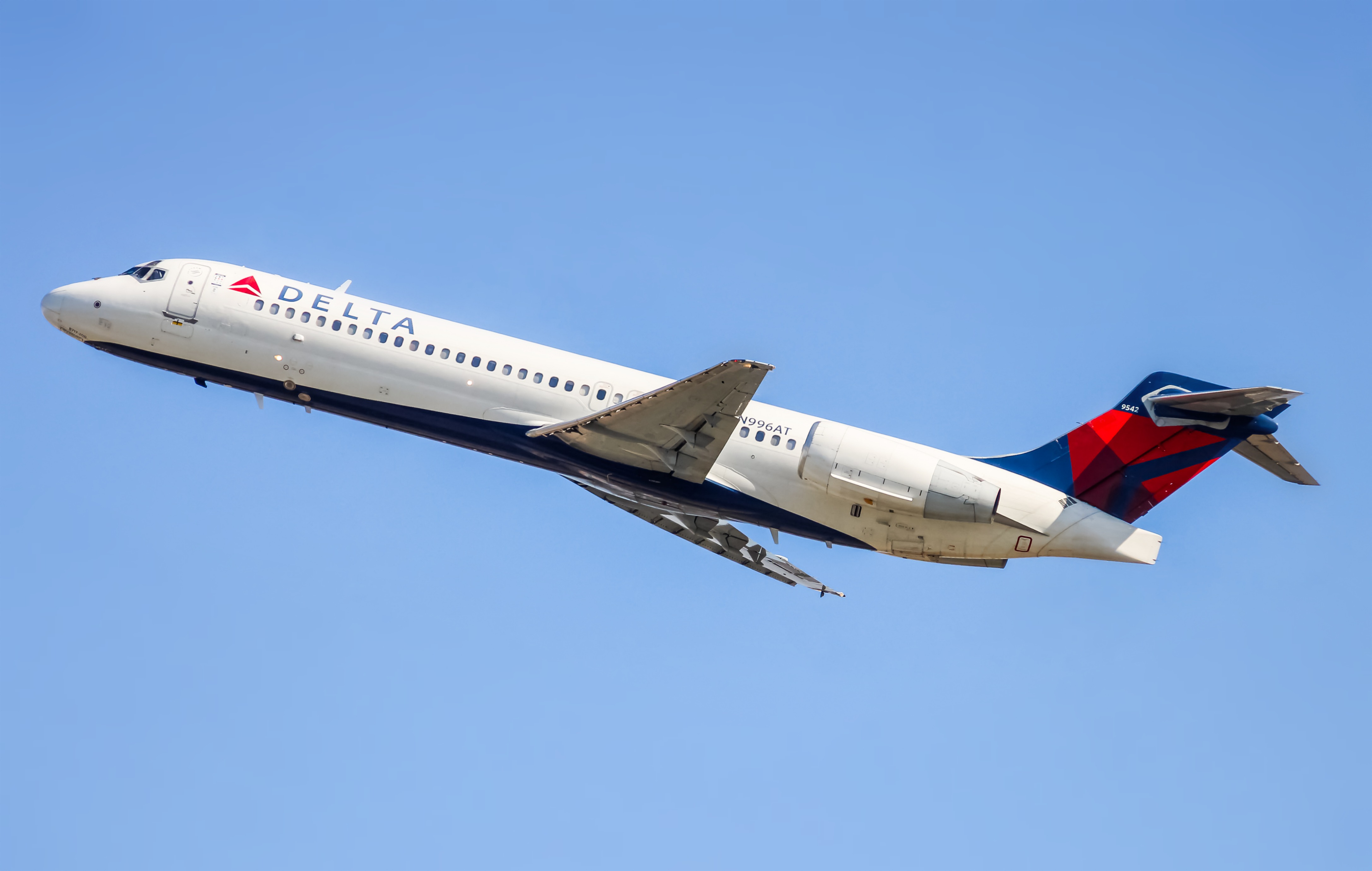 Full size: Delta Airlines Boeing 717-200 N996AT at Baltimore/Washington International Thurgood Marshall Airport