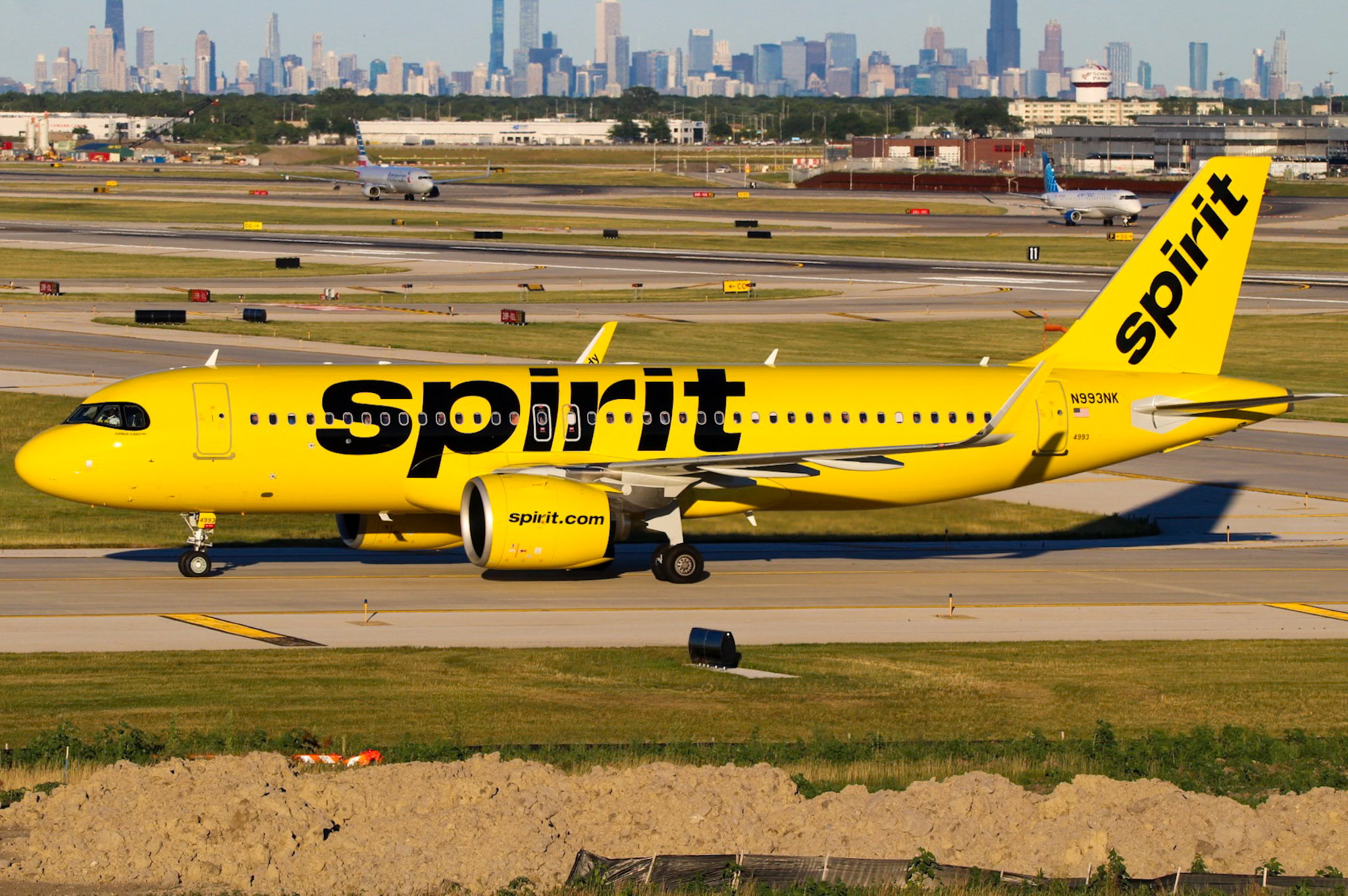 Full size: Spirit Airlines Airbus A320 N993NK at Chicago O'Hare International Airport