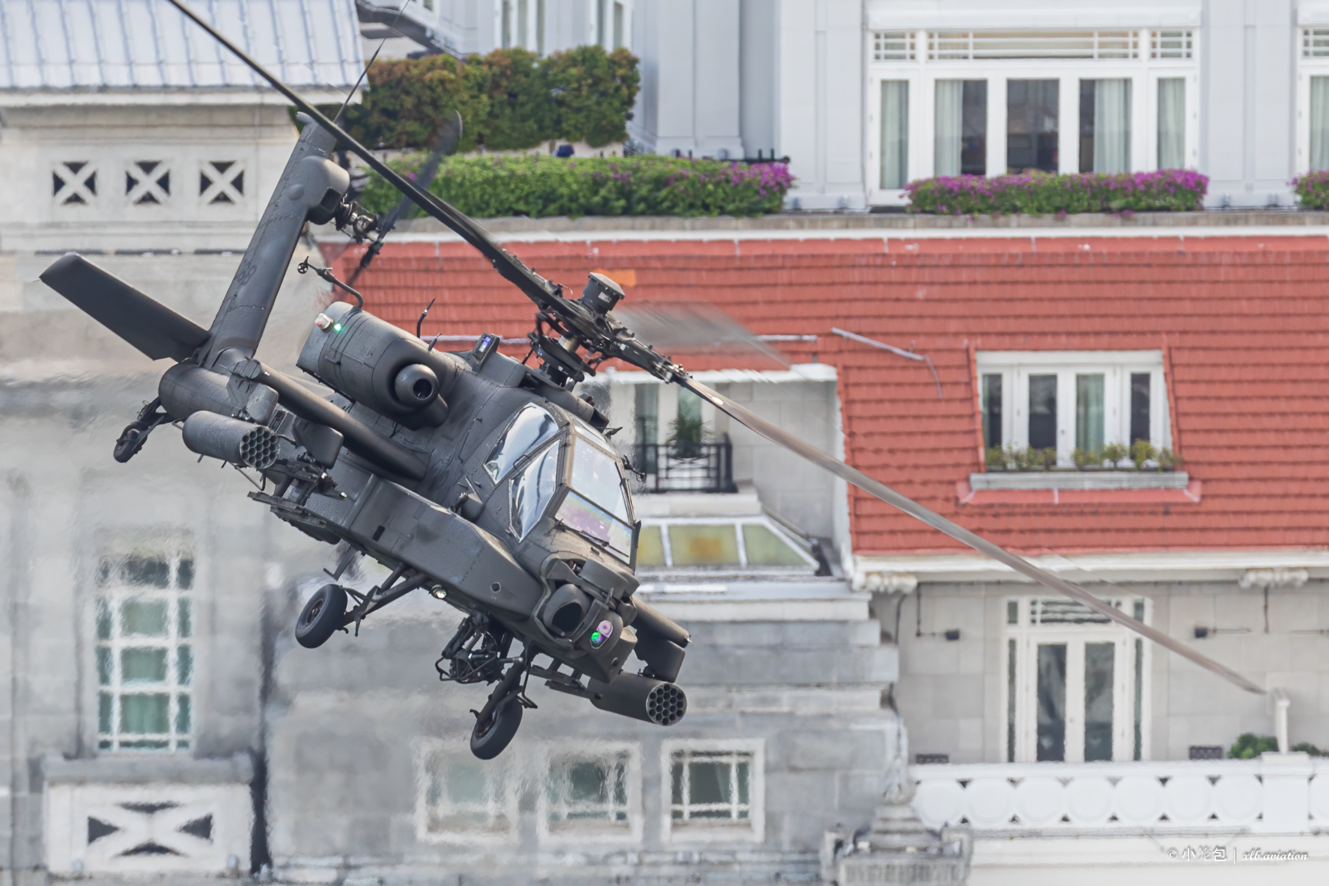 Full size: RSAF Boeing AH-64D Apache 068 at Paya Lebar AB