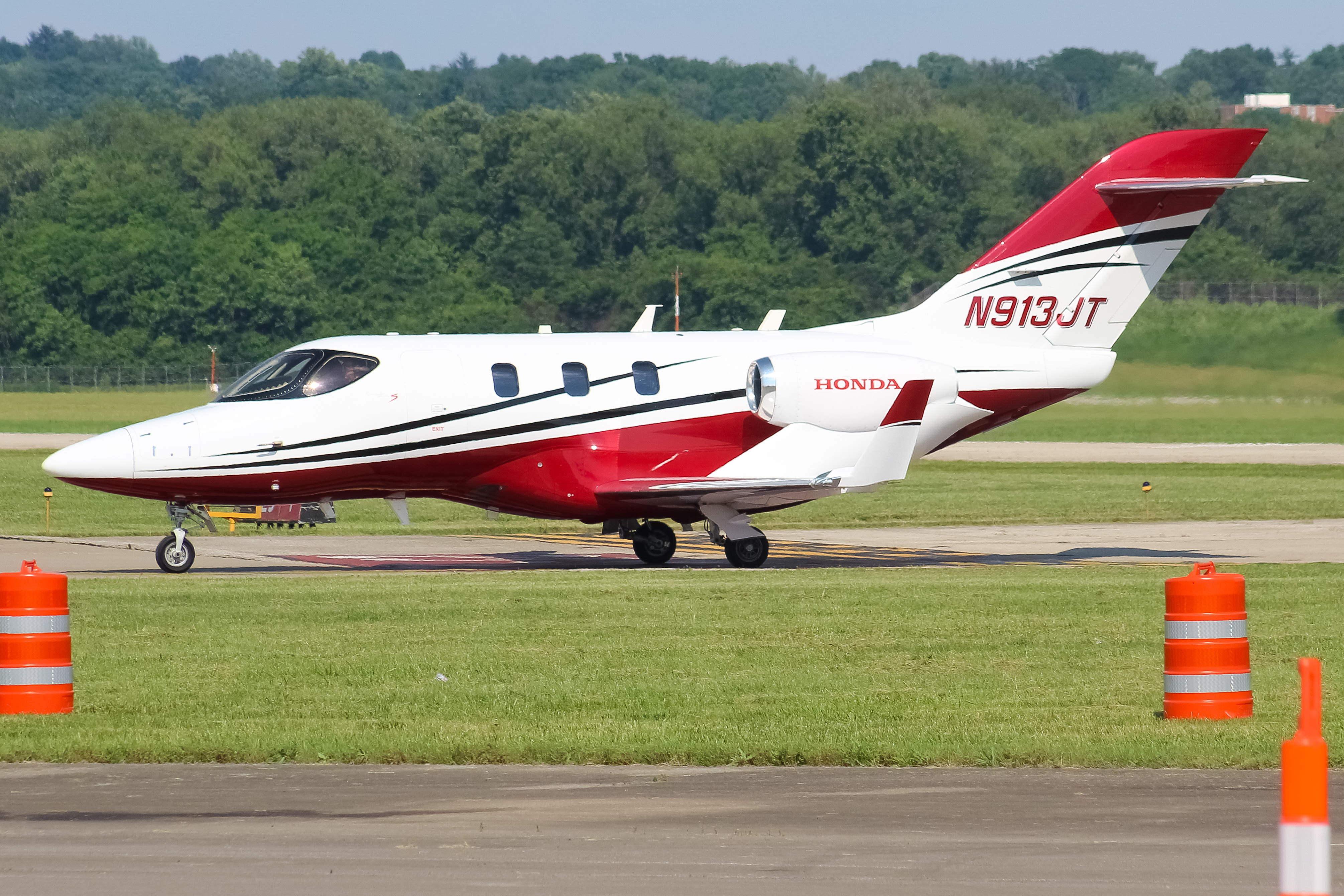 Full size: PRIVATE Honda HA-420 HondaJet N913JT at Cincinnati Municipal Airport/Lunken Field