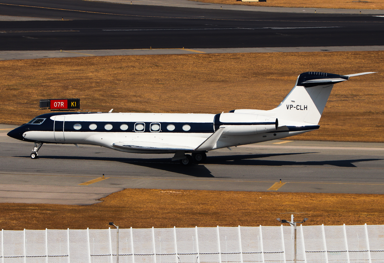 Full size: Jet Aviation Gulfstream G650ER VP-CLH at Hong Kong International Airport