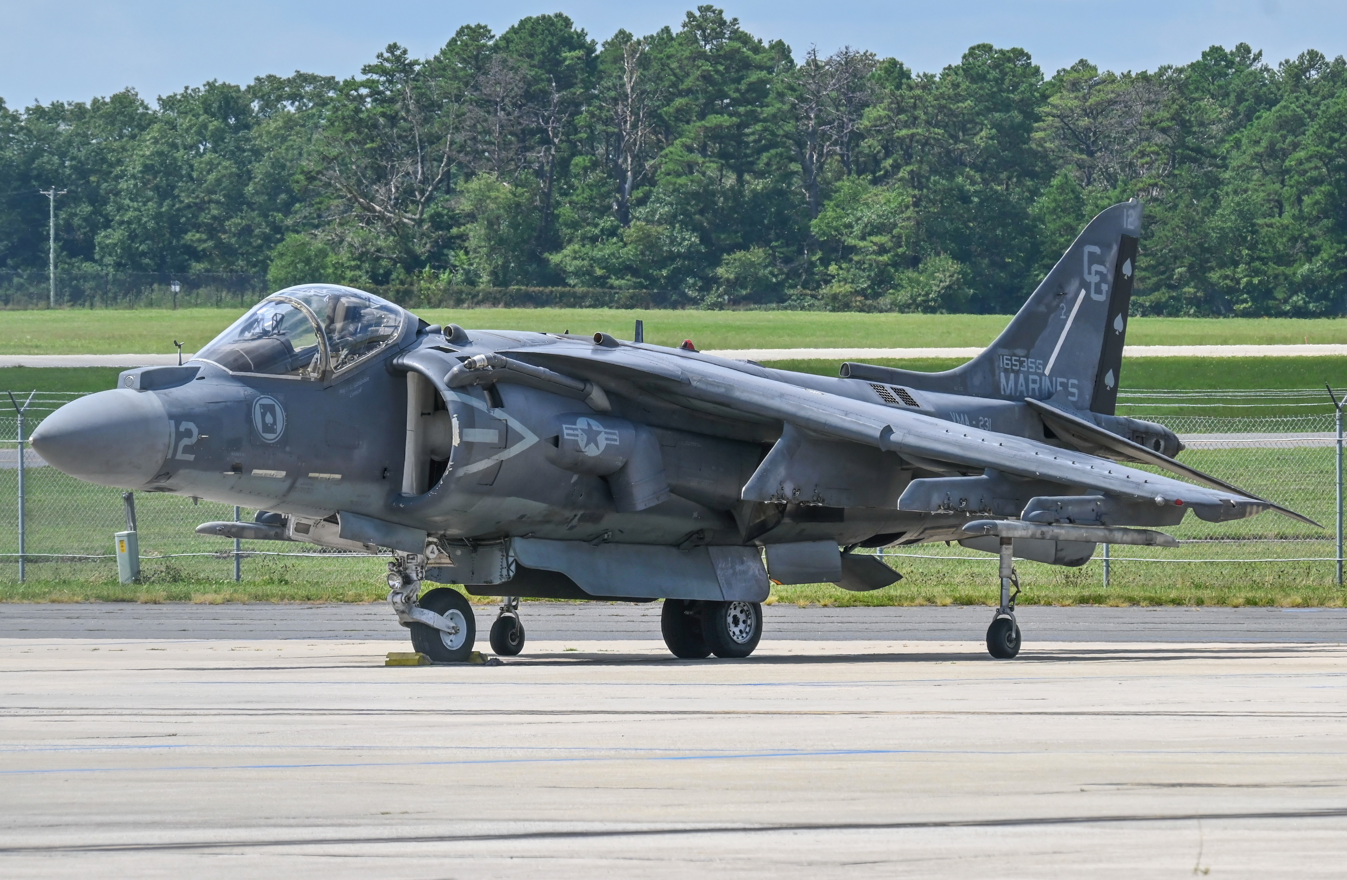 Full size: USMC - United States Marine Corp McDonnell Douglas AV-8B Harrier II 165355 at Atlantic City International Airport