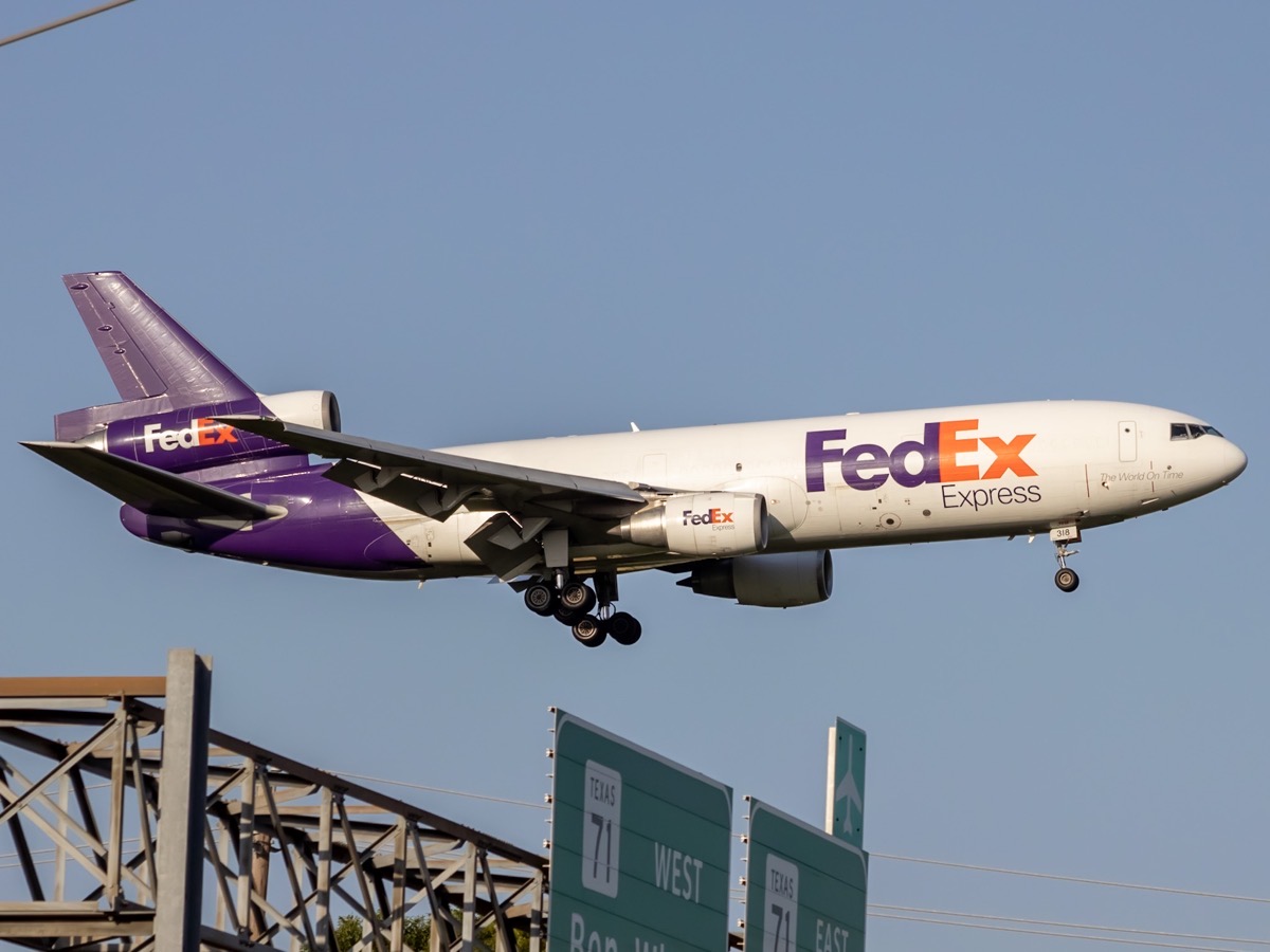Full size: FedEx McDonnell Douglas MD-10F N318FE at Austin-Bergstrom International Airport