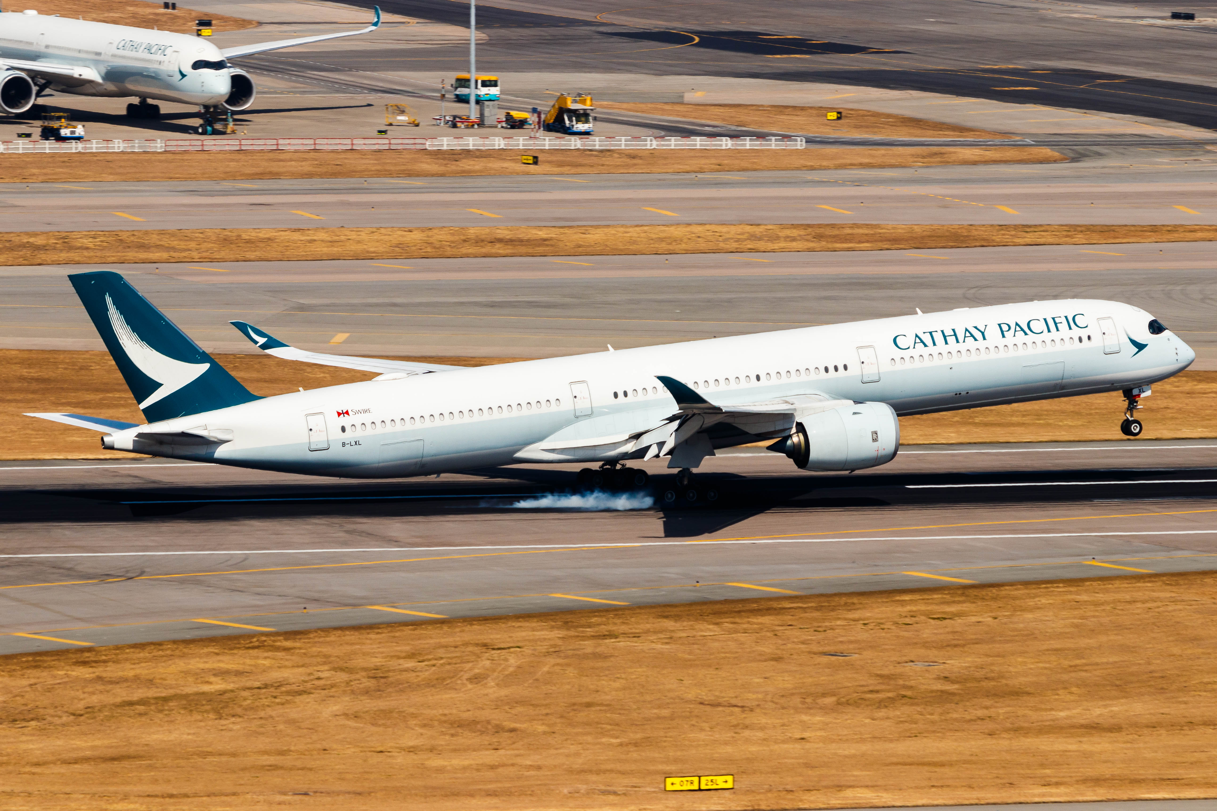 Full size: Cathay Pacific Airbus A350-1000 B-LXL at Hong Kong International Airport