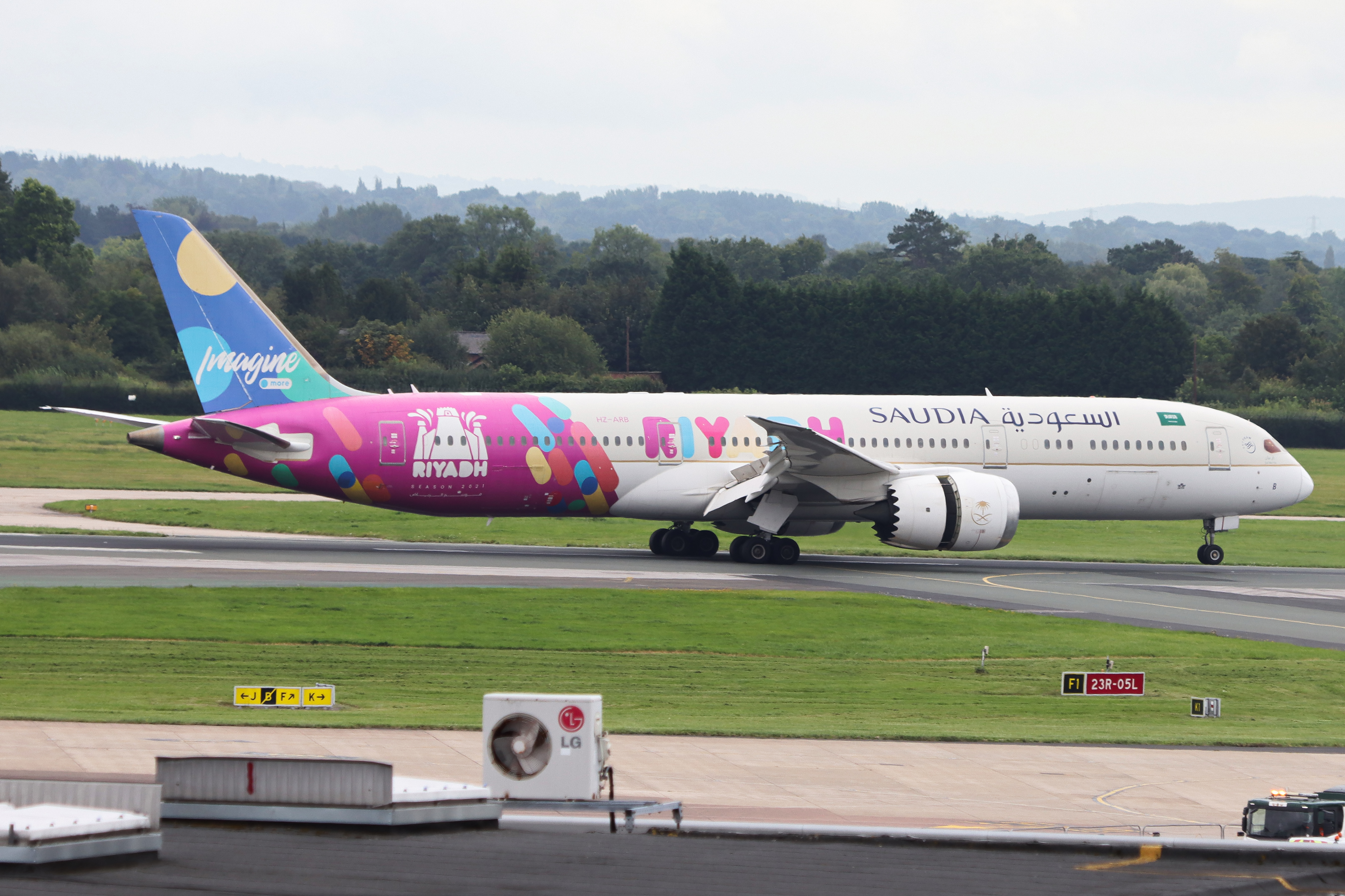 Full size: Saudia Boeing 787-9 HZ-ARB at Manchester Airport