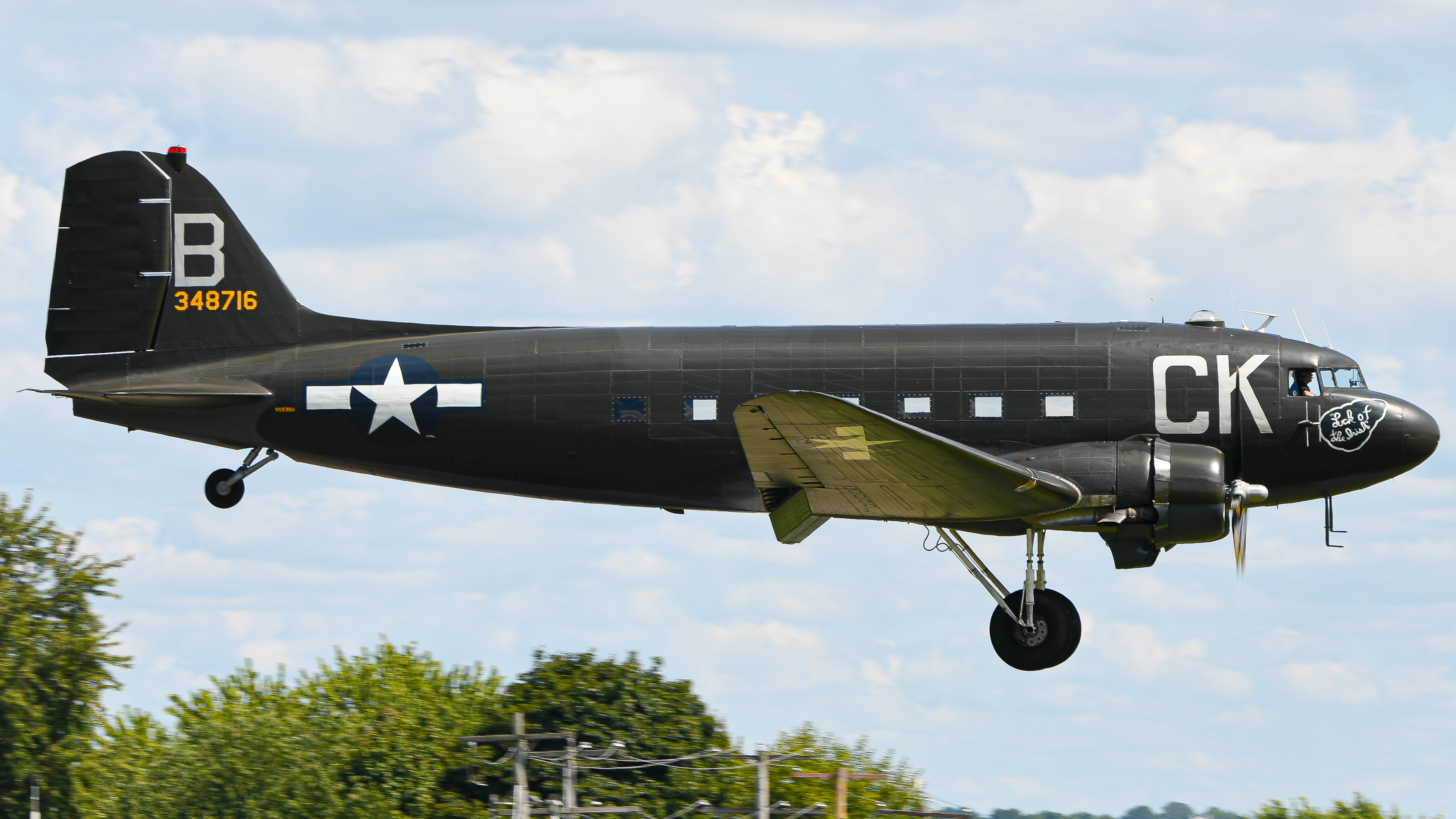 Full size: PRIVATE Douglas C-47 Skytrain/Dakota N836M at 