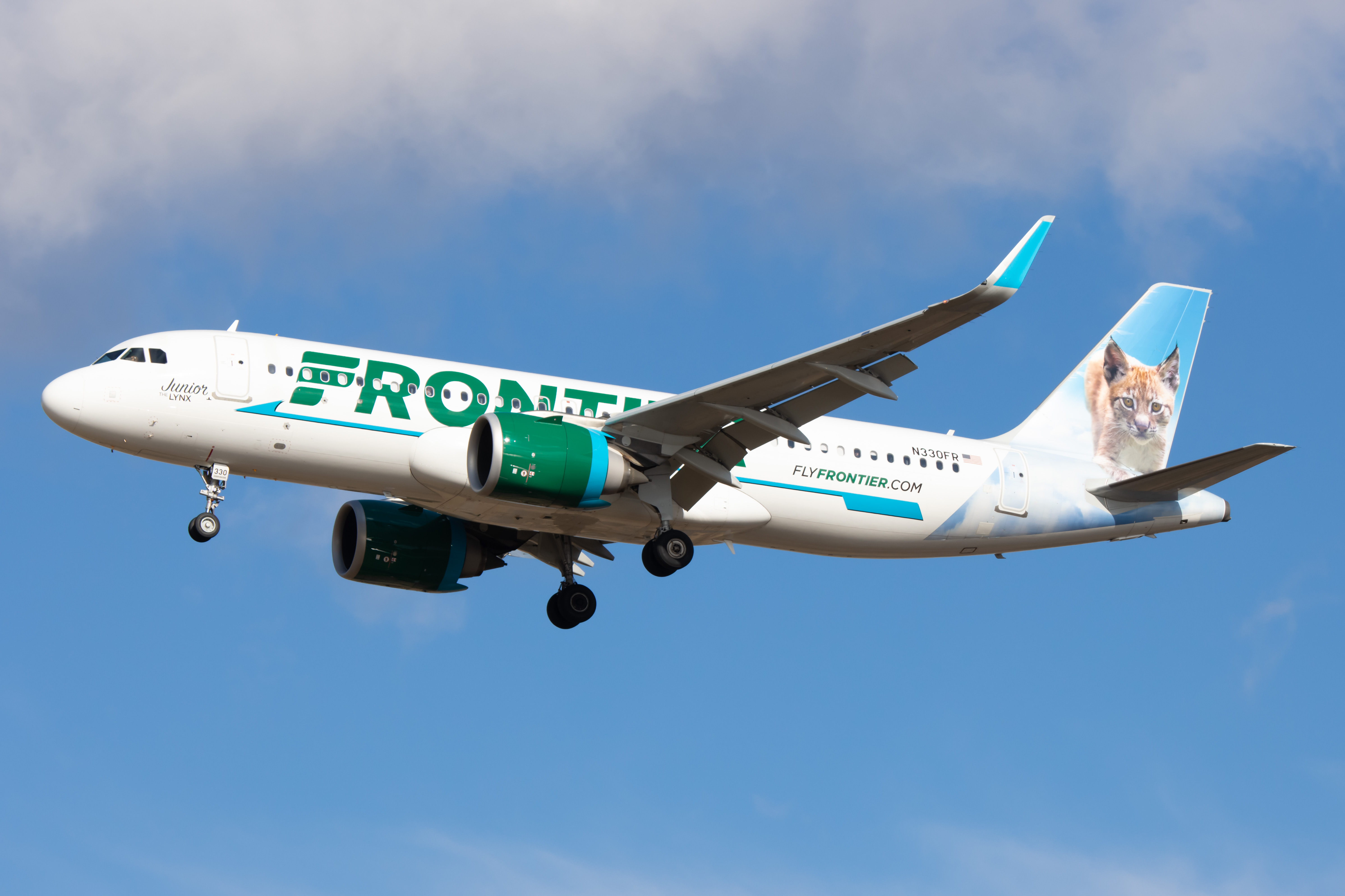 Full size: Frontier Airlines Airbus A320NEO N330FR at Philadelphia International Airport