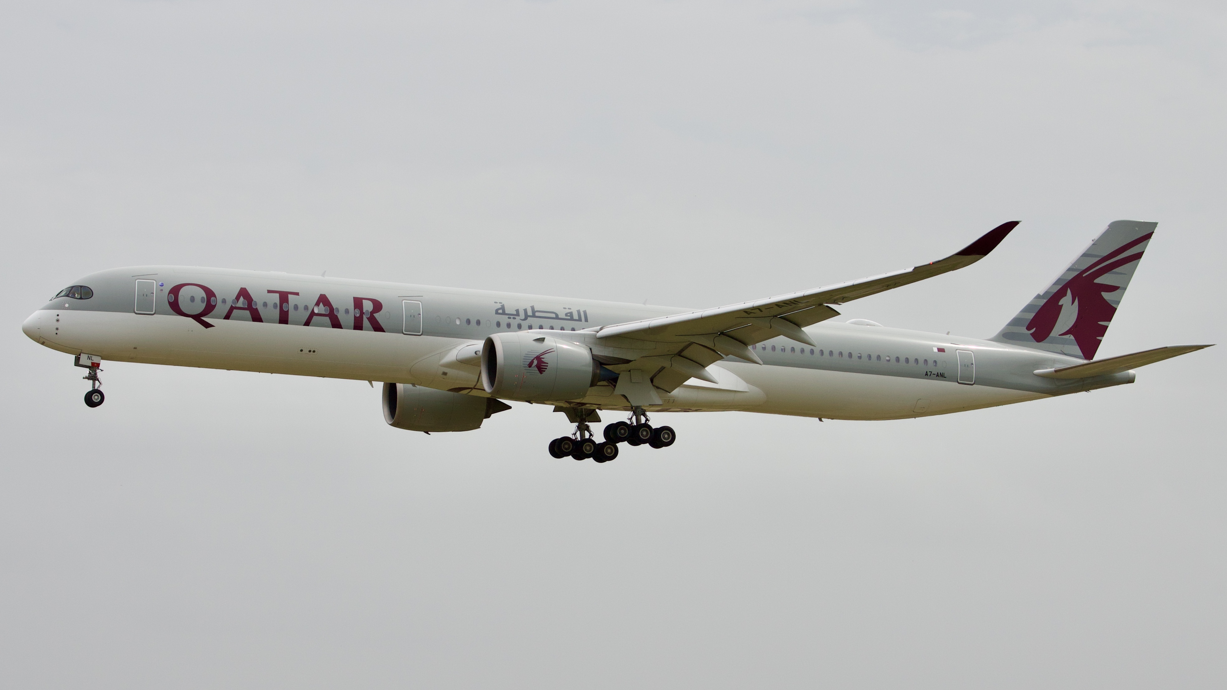 Full size: Qatar Airways Airbus A350-1000 A7-ANL at Houston-George Bush Intercontinental Airport