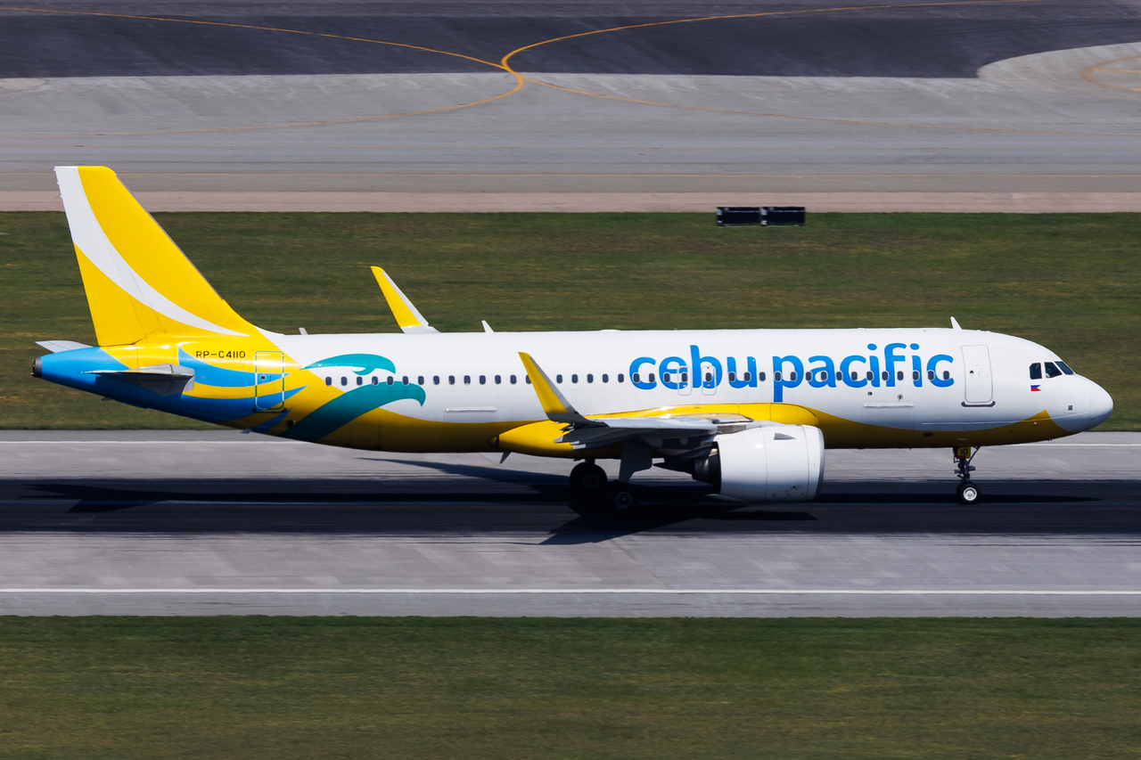 Full size: Cebu Pacific Airbus A320NEO RP-C4110 at Hong Kong International Airport