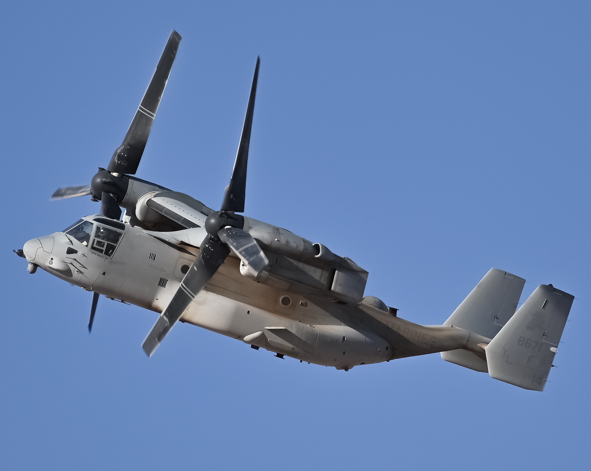 Full size: USMC - United States Marine Corp Bell Boeing V-22 Osprey 168671 at Naval Air