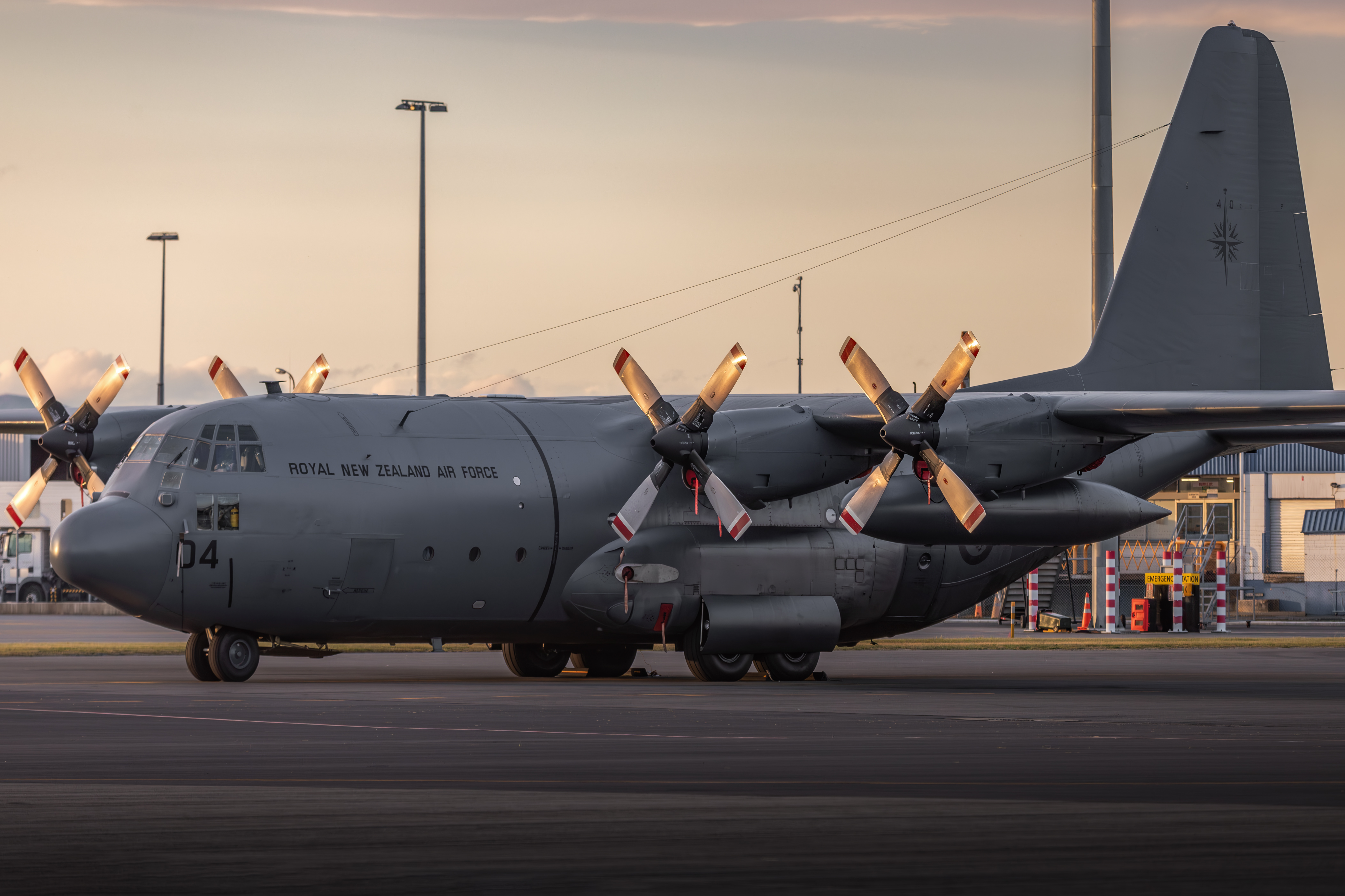 Full size: Royal New Zealand Air Force Lockheed C-130H Hercules NZ7004 at Christchurch International Airport