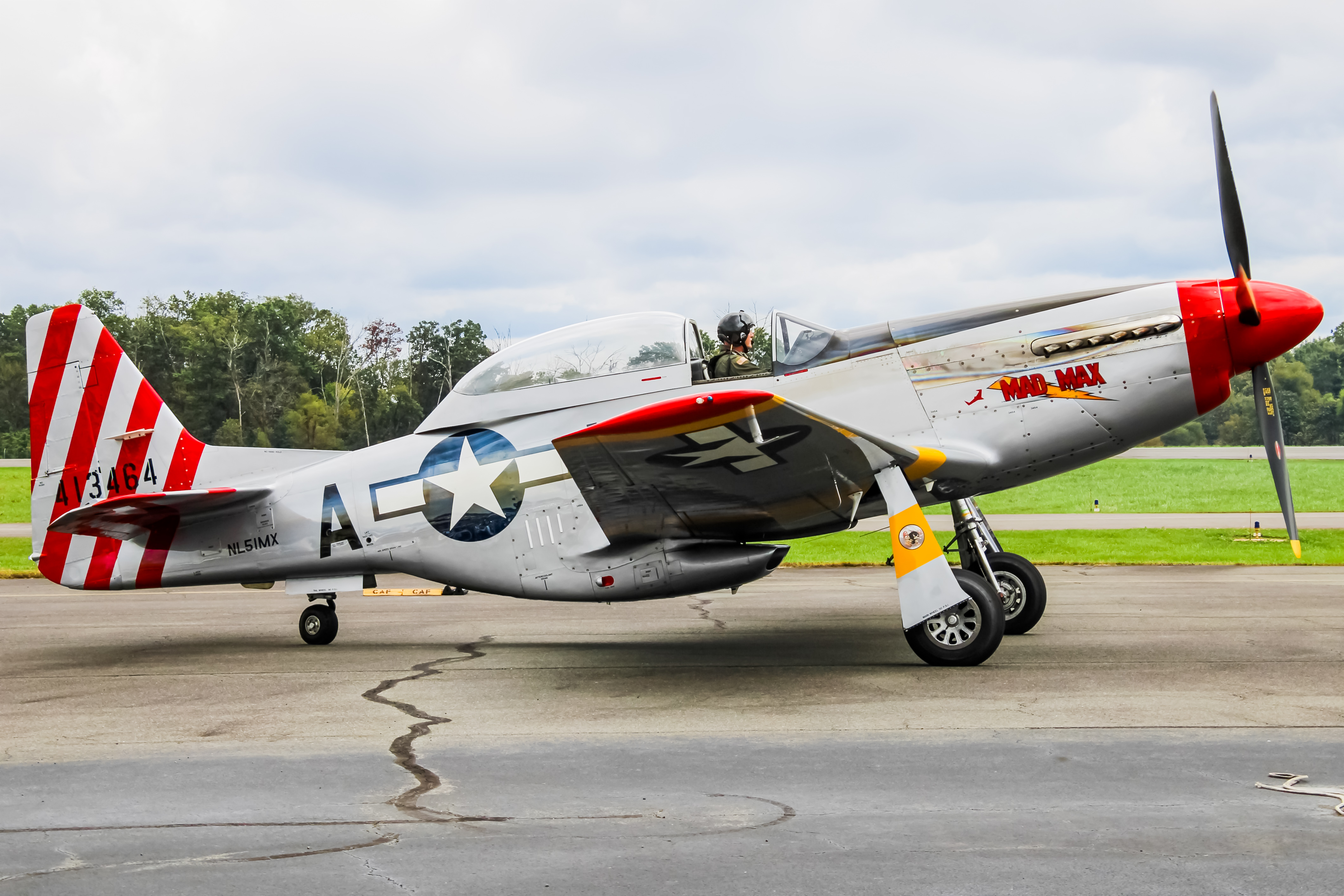 Full size: PRIVATE North American P-51 Mustang NL51MX at 
