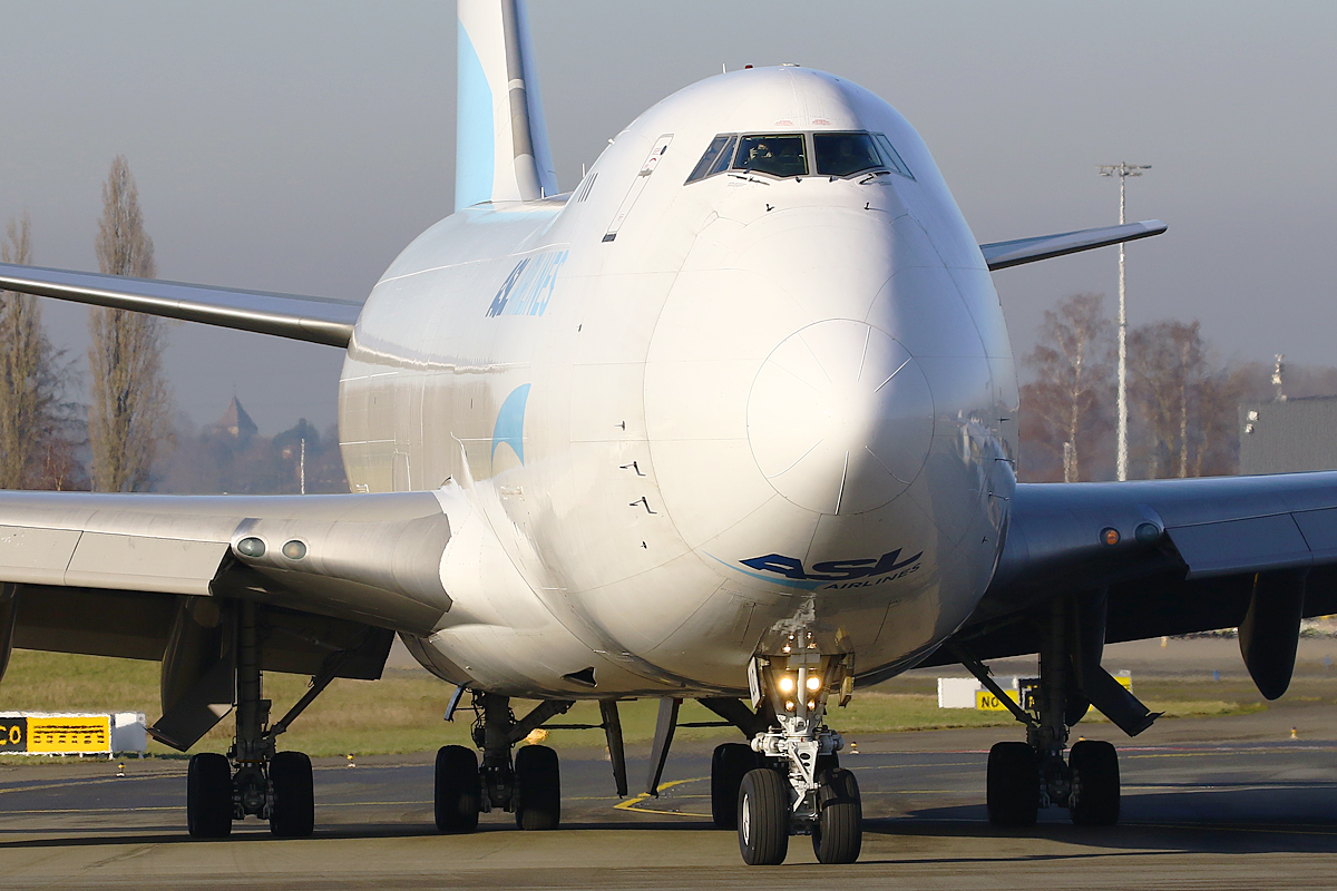 Full size: ASL Airlines Boeing 747-400F OE-ILC at Liege Airport