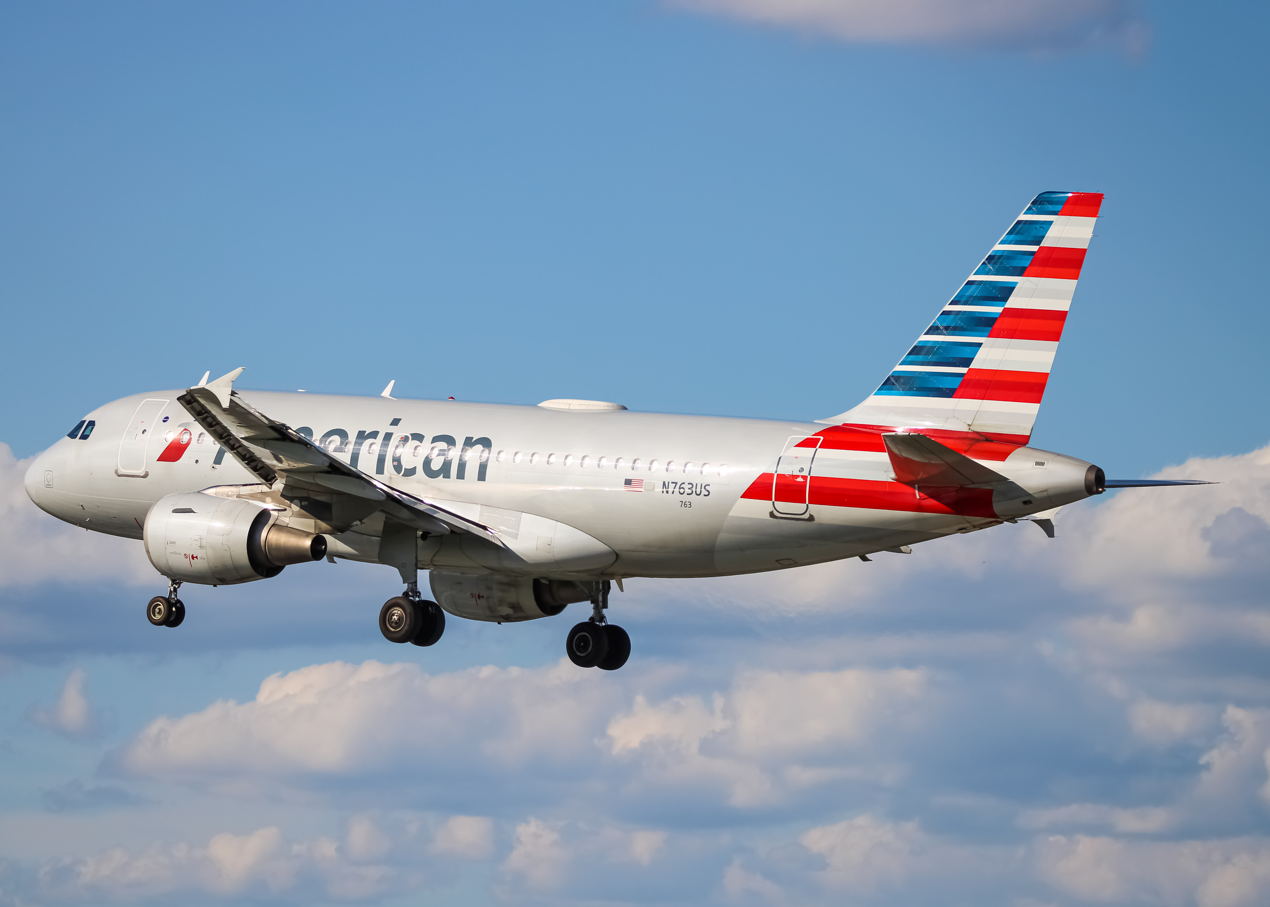Full size: American Airlines Airbus A319 N763US at Baltimore/Washington International Thurgood Marshall Airport