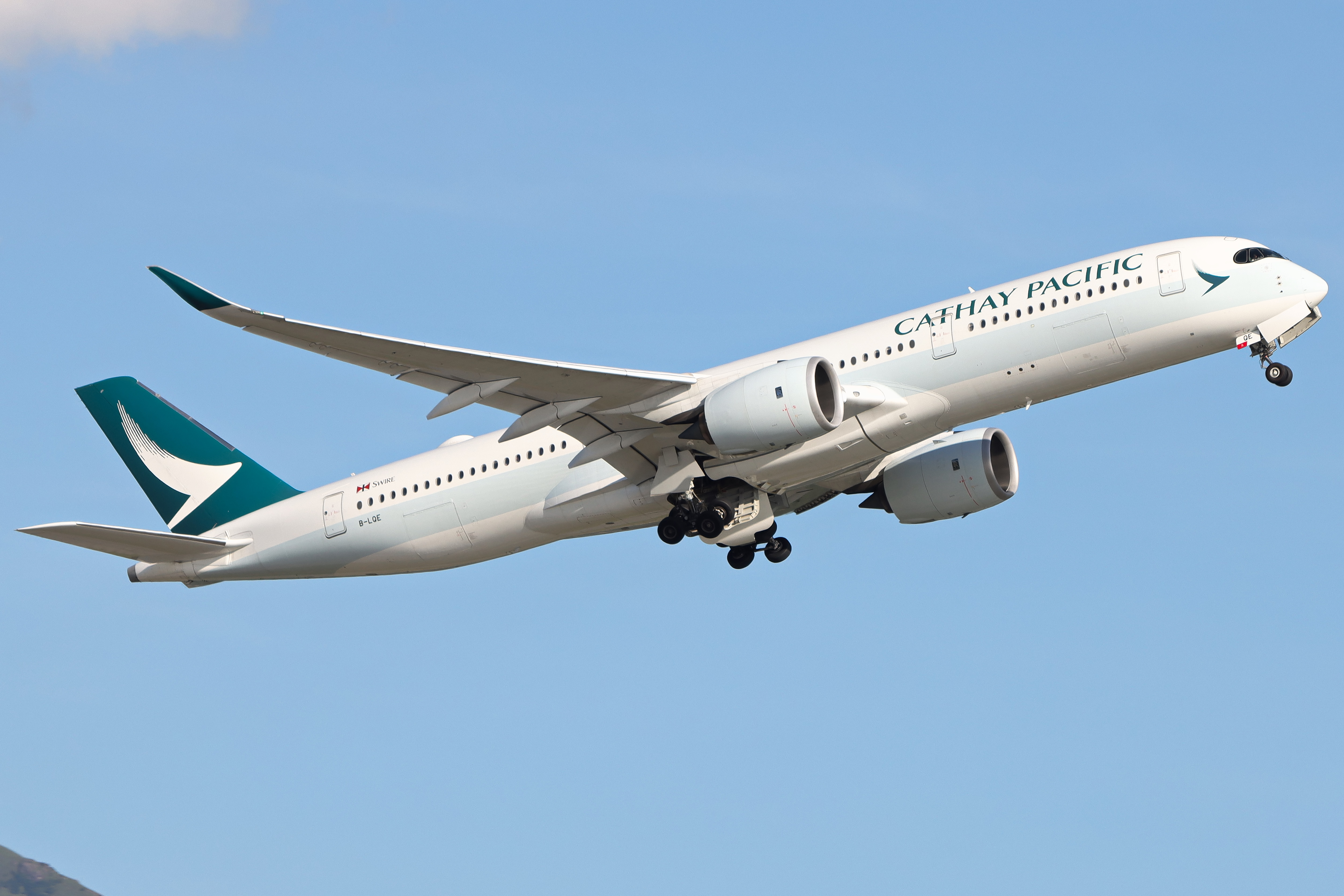 Full size: Cathay Pacific Airbus A350-900 B-LQE at Hong Kong International Airport